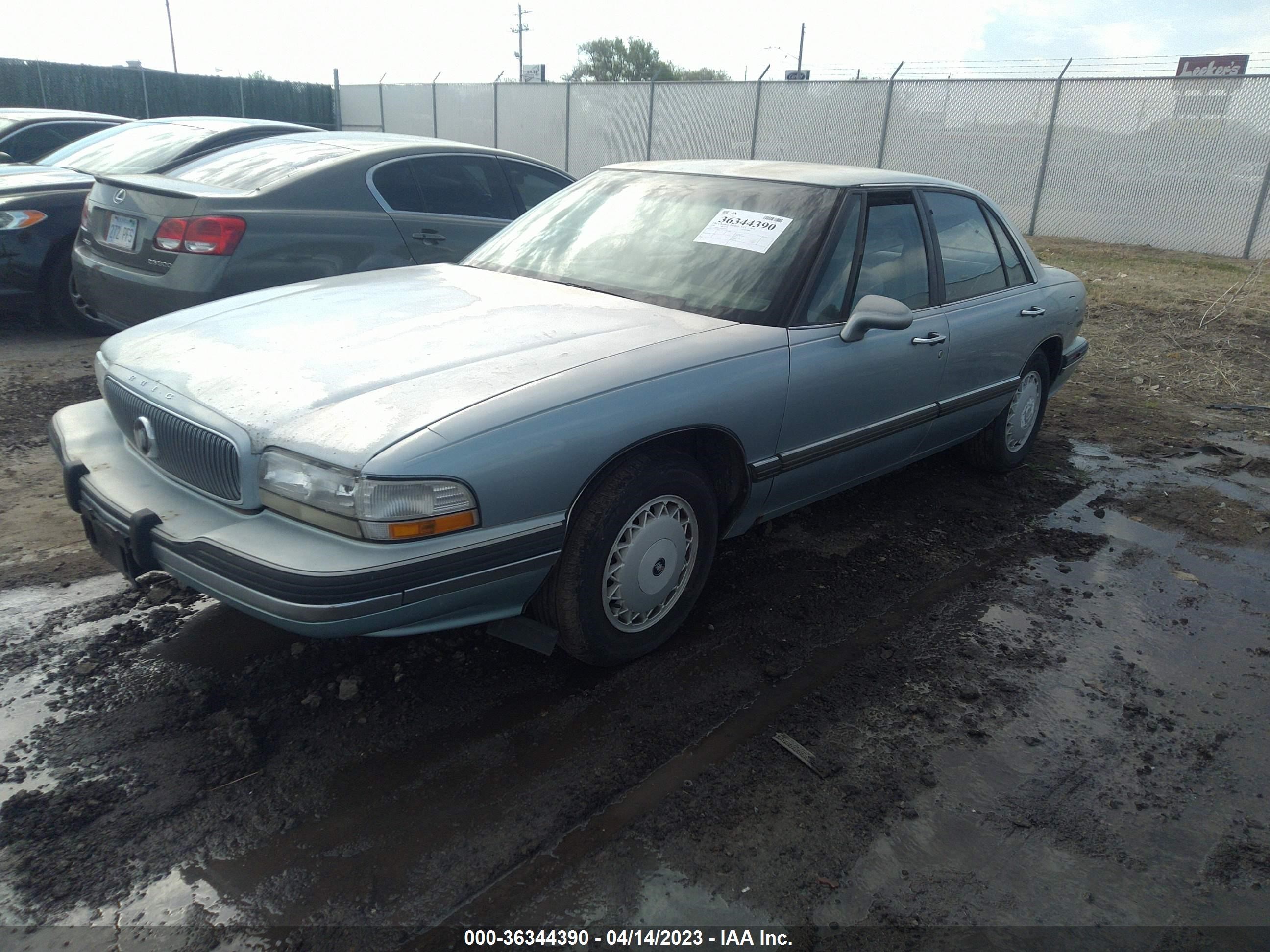 Photo 1 VIN: 1G4HP52L5RH472854 - BUICK LESABRE 