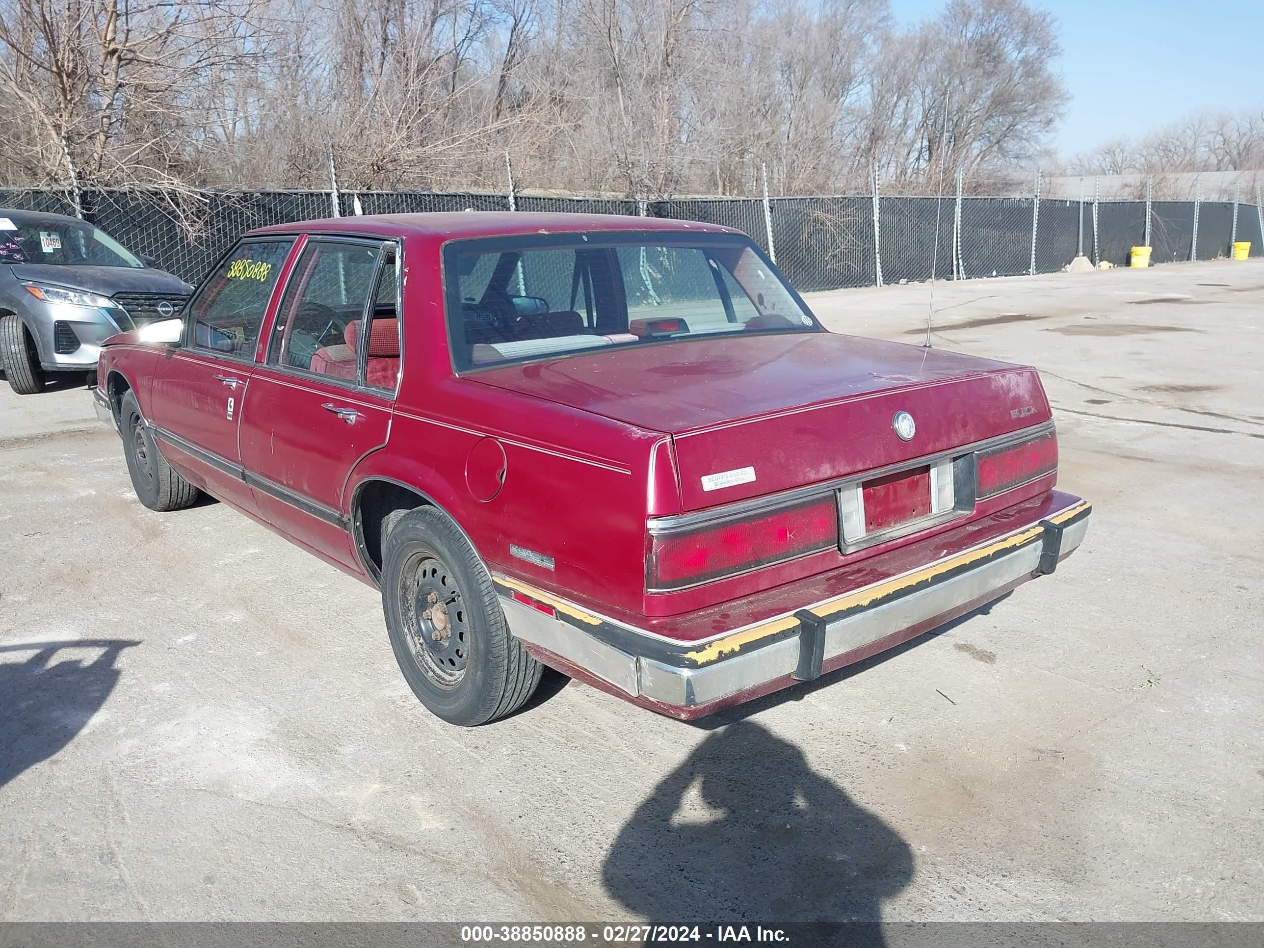 Photo 2 VIN: 1G4HP54CXKH438489 - BUICK LESABRE 