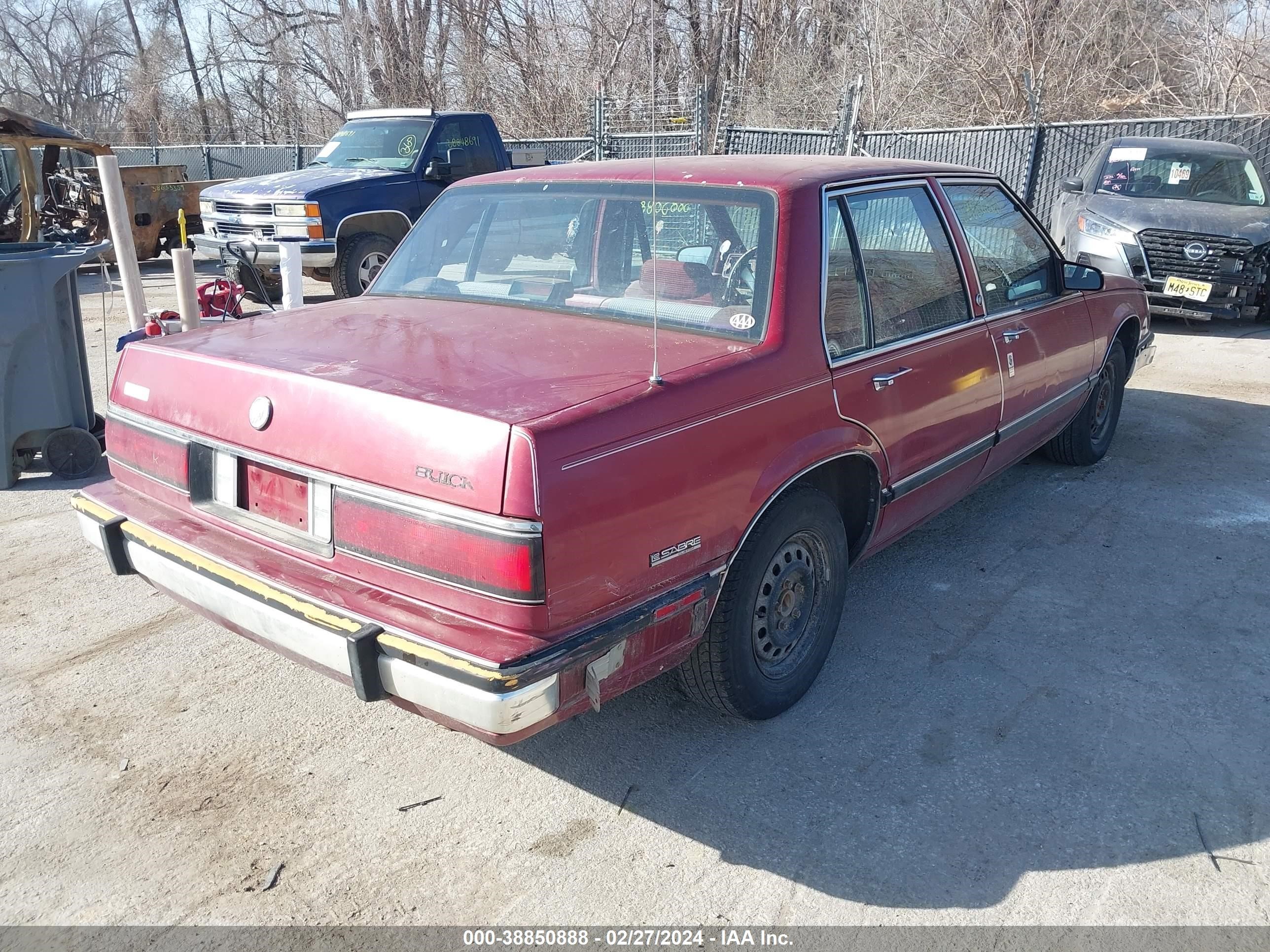 Photo 3 VIN: 1G4HP54CXKH438489 - BUICK LESABRE 