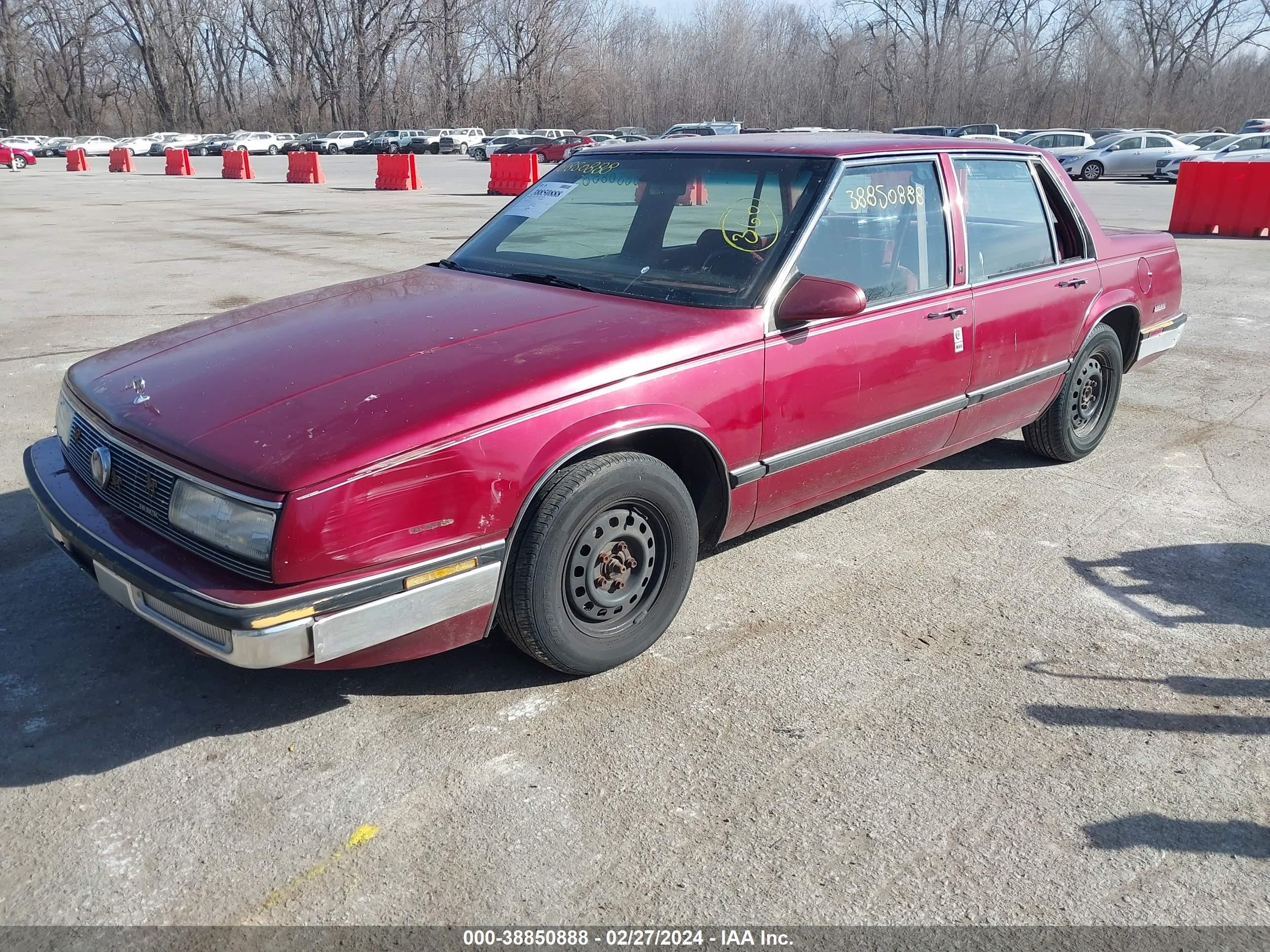 Photo 5 VIN: 1G4HP54CXKH438489 - BUICK LESABRE 