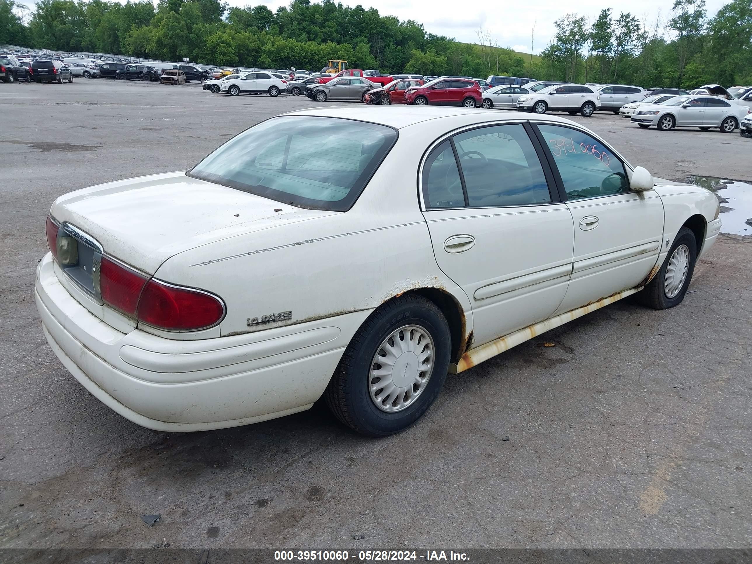 Photo 3 VIN: 1G4HP54K02U143447 - BUICK LESABRE 