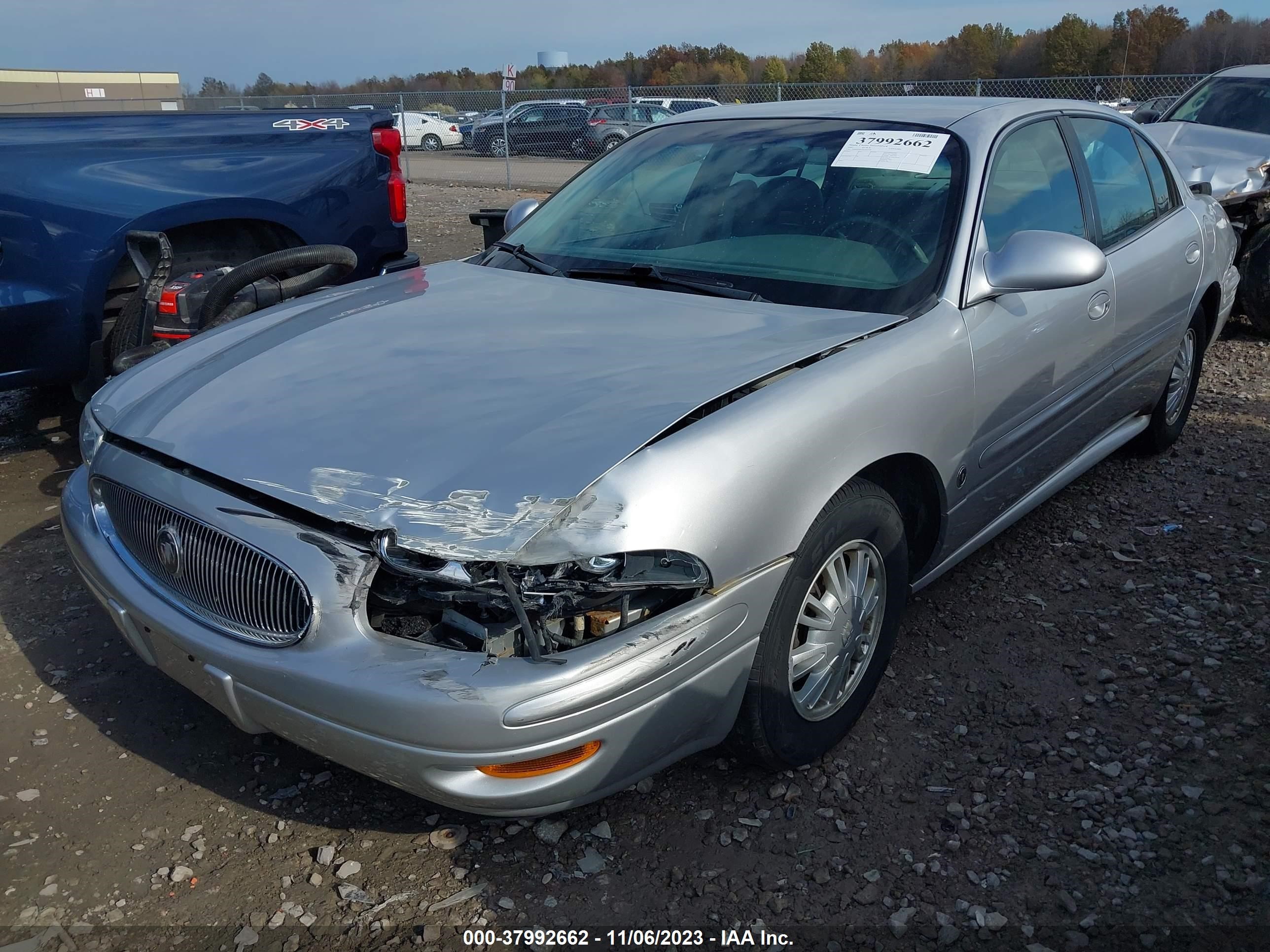 Photo 1 VIN: 1G4HP54K02U261479 - BUICK LESABRE 