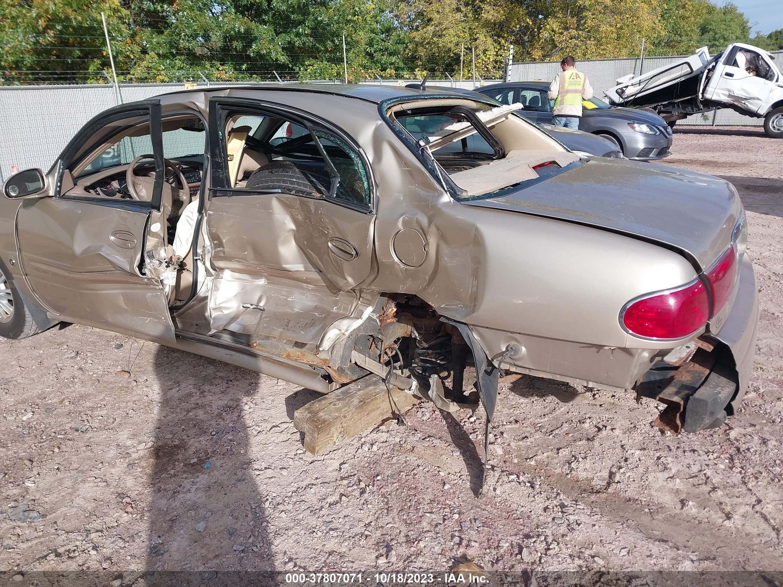 Photo 5 VIN: 1G4HP54K35U135699 - BUICK LESABRE 