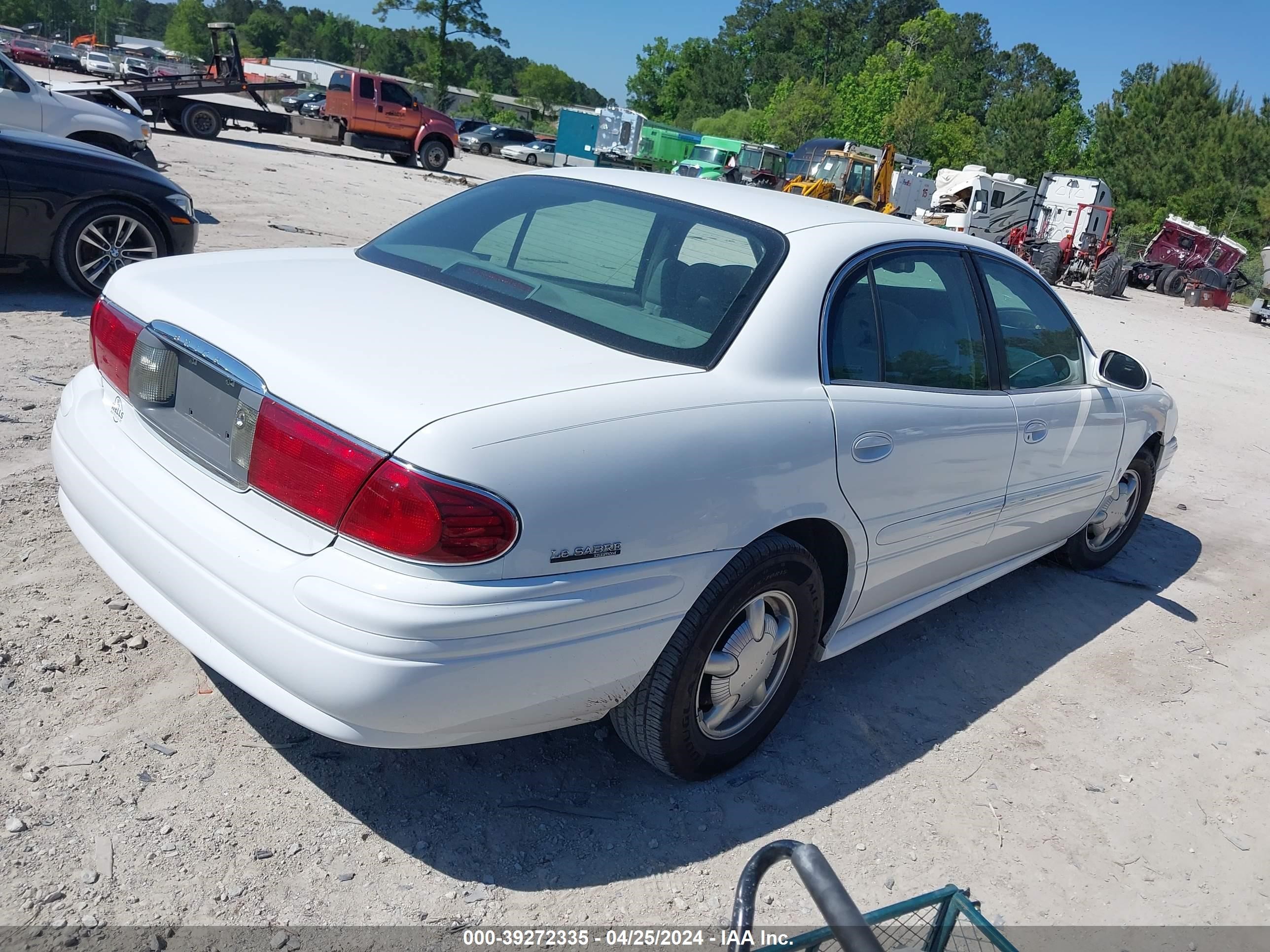 Photo 3 VIN: 1G4HP54K3Y4251747 - BUICK LESABRE 