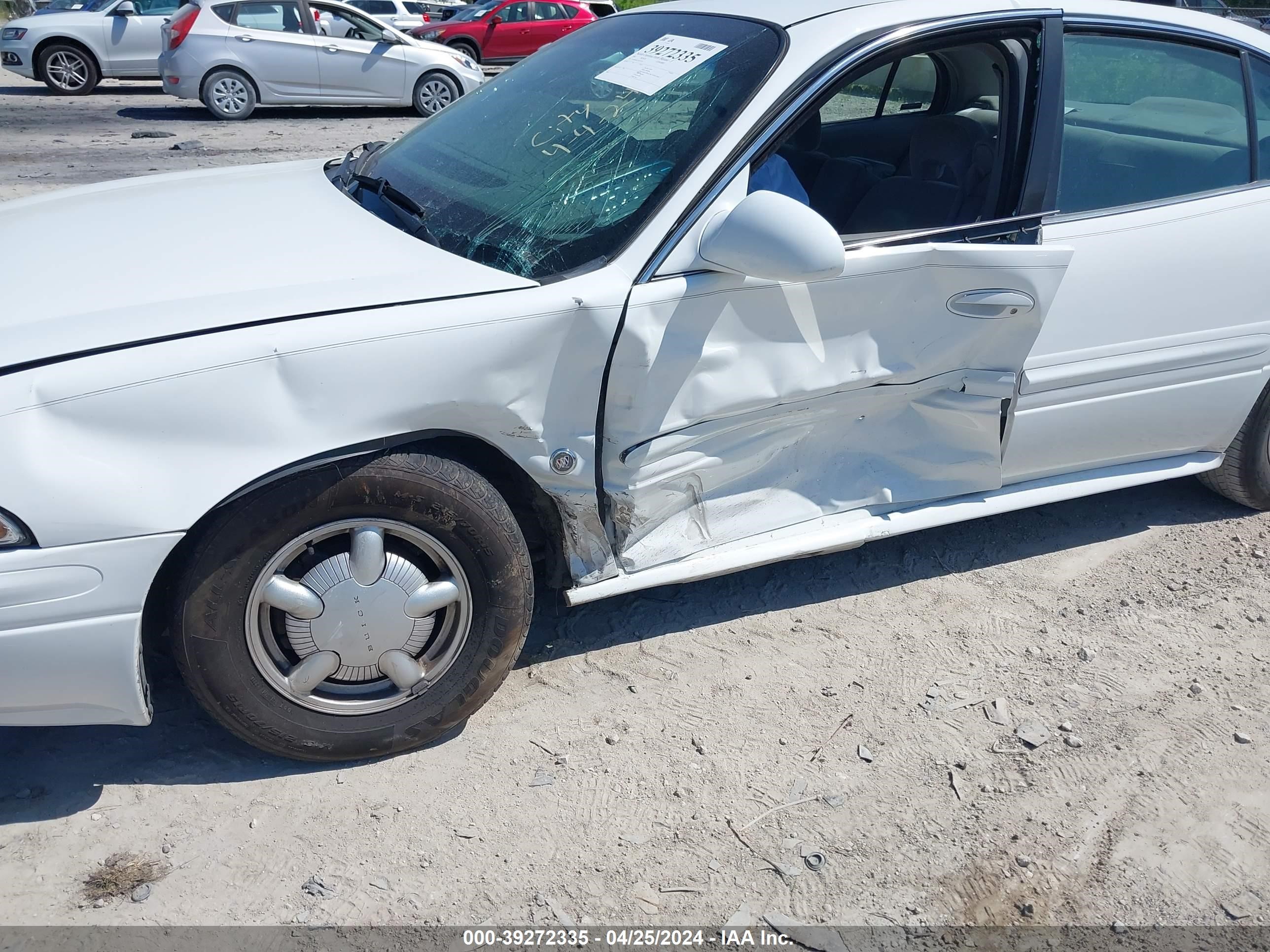 Photo 5 VIN: 1G4HP54K3Y4251747 - BUICK LESABRE 