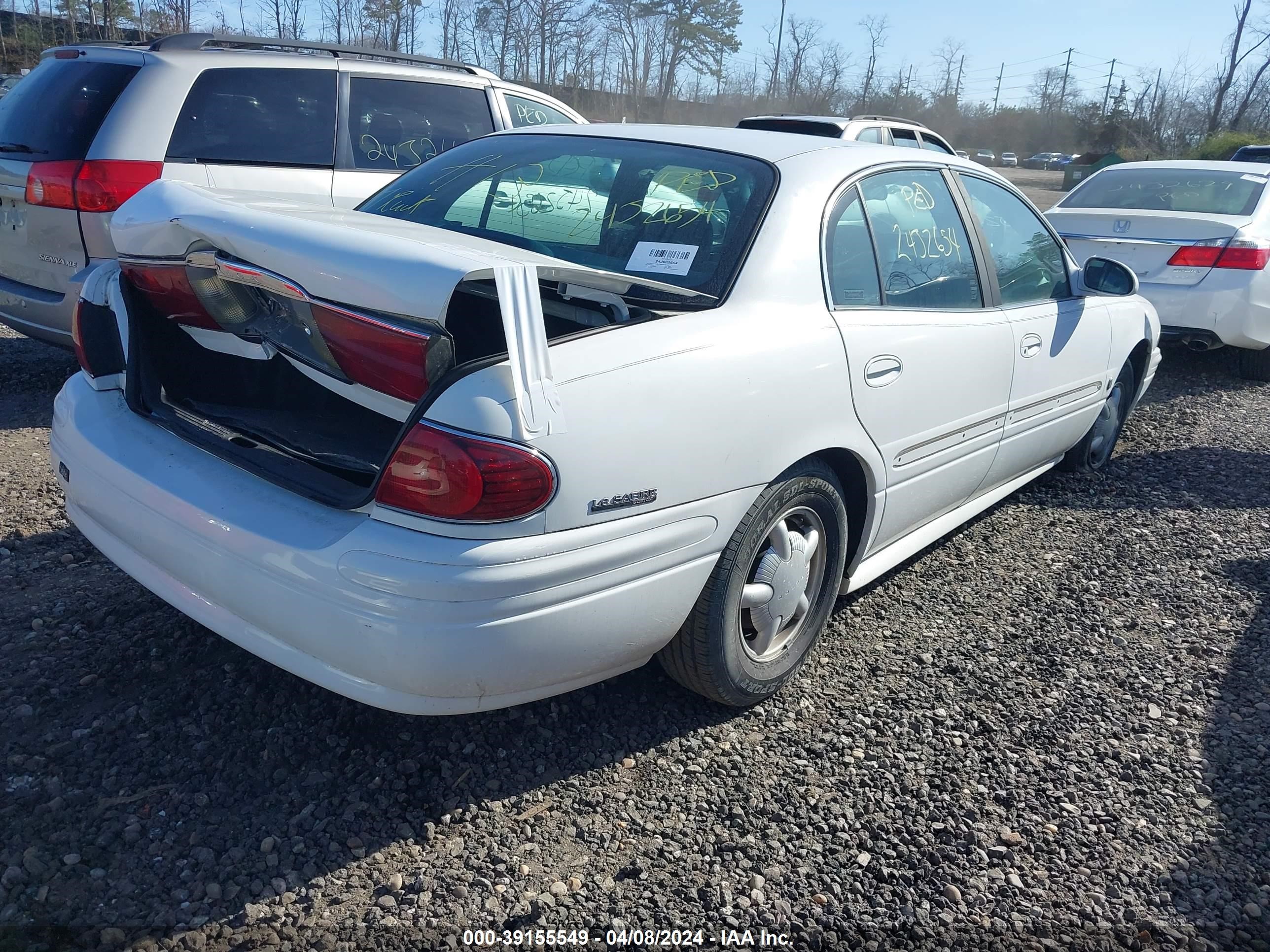 Photo 3 VIN: 1G4HP54K4YU164617 - BUICK LESABRE 