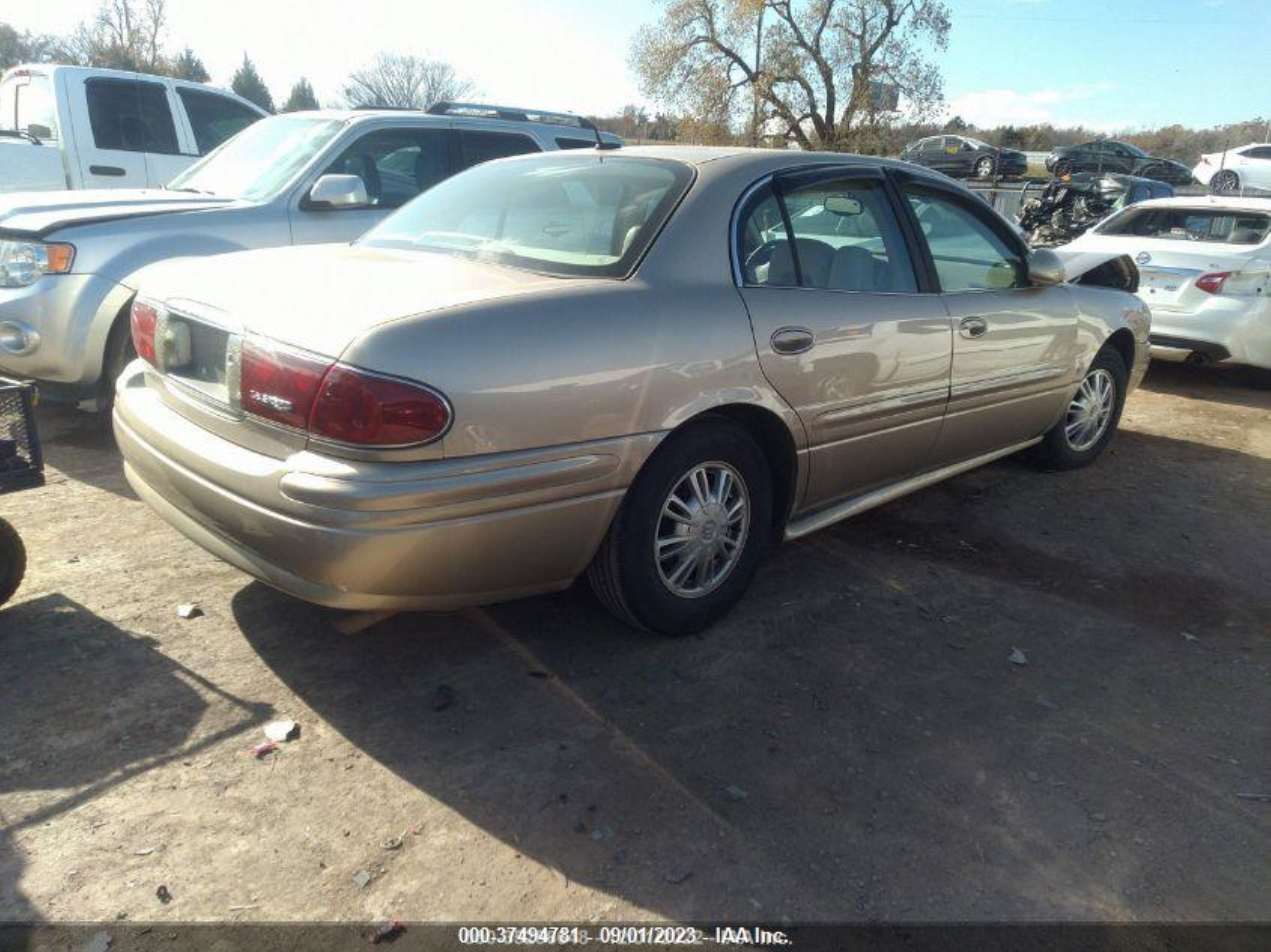 Photo 3 VIN: 1G4HP54K55U283093 - BUICK LESABRE 