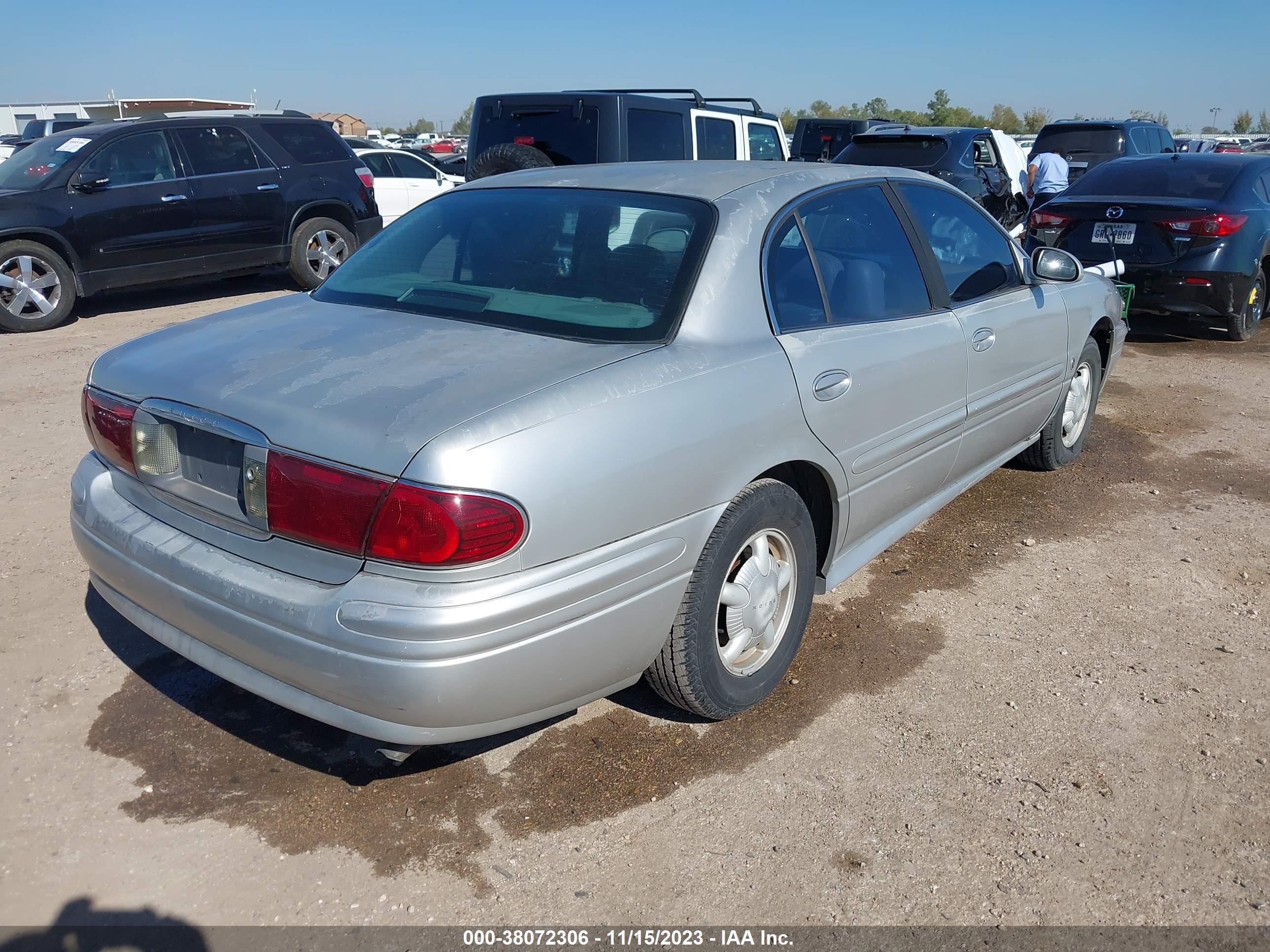 Photo 3 VIN: 1G4HP54K7Y4180889 - BUICK LESABRE 