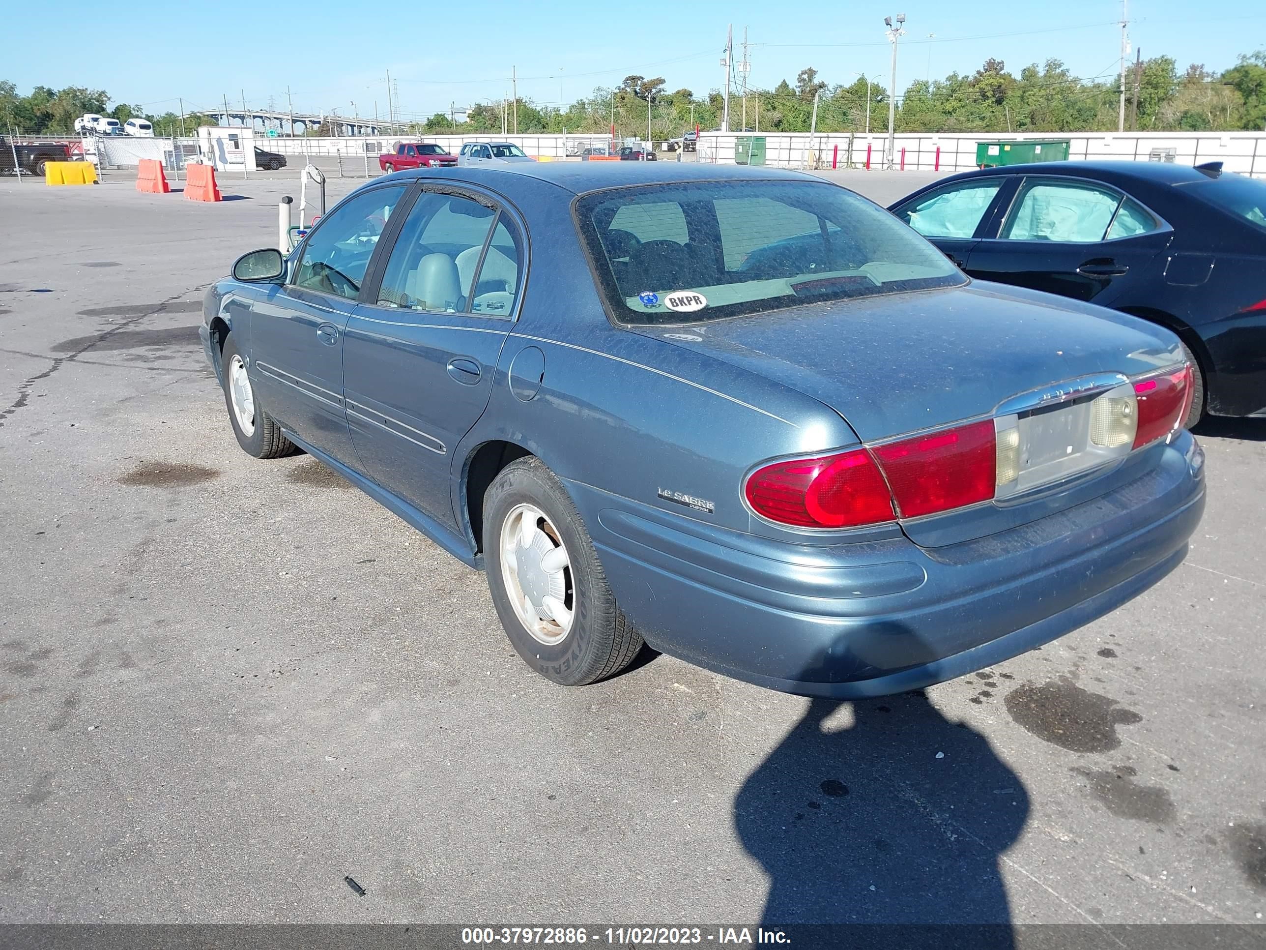 Photo 2 VIN: 1G4HP54K7YU262962 - BUICK LESABRE 