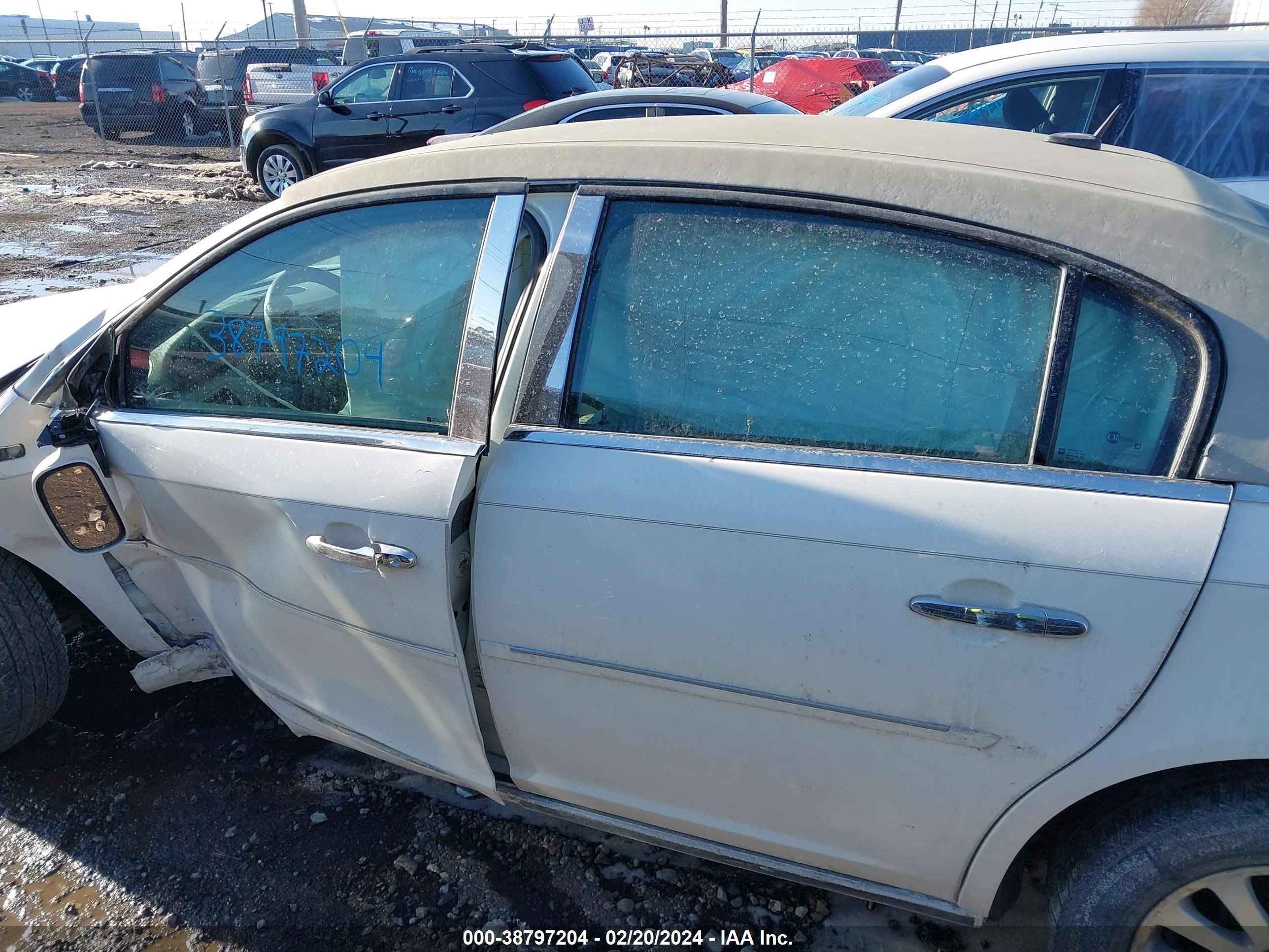 Photo 13 VIN: 1G4HP57207U181148 - BUICK LUCERNE 