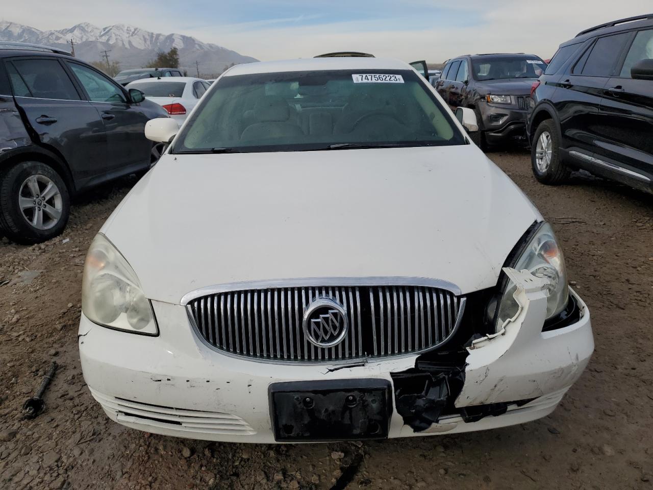 Photo 4 VIN: 1G4HP57217U169347 - BUICK LUCERNE 