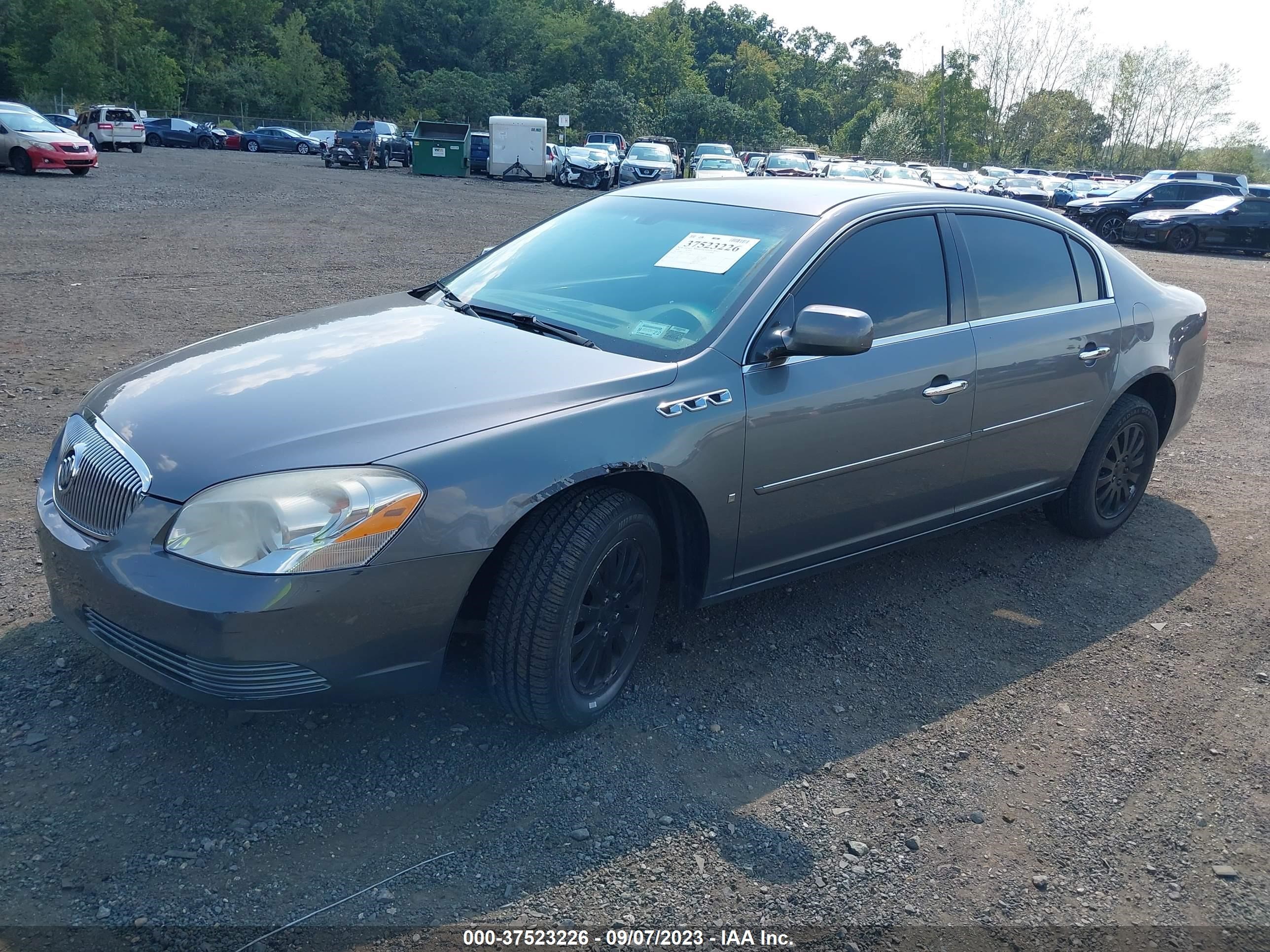 Photo 1 VIN: 1G4HP57228U151151 - BUICK LUCERNE 