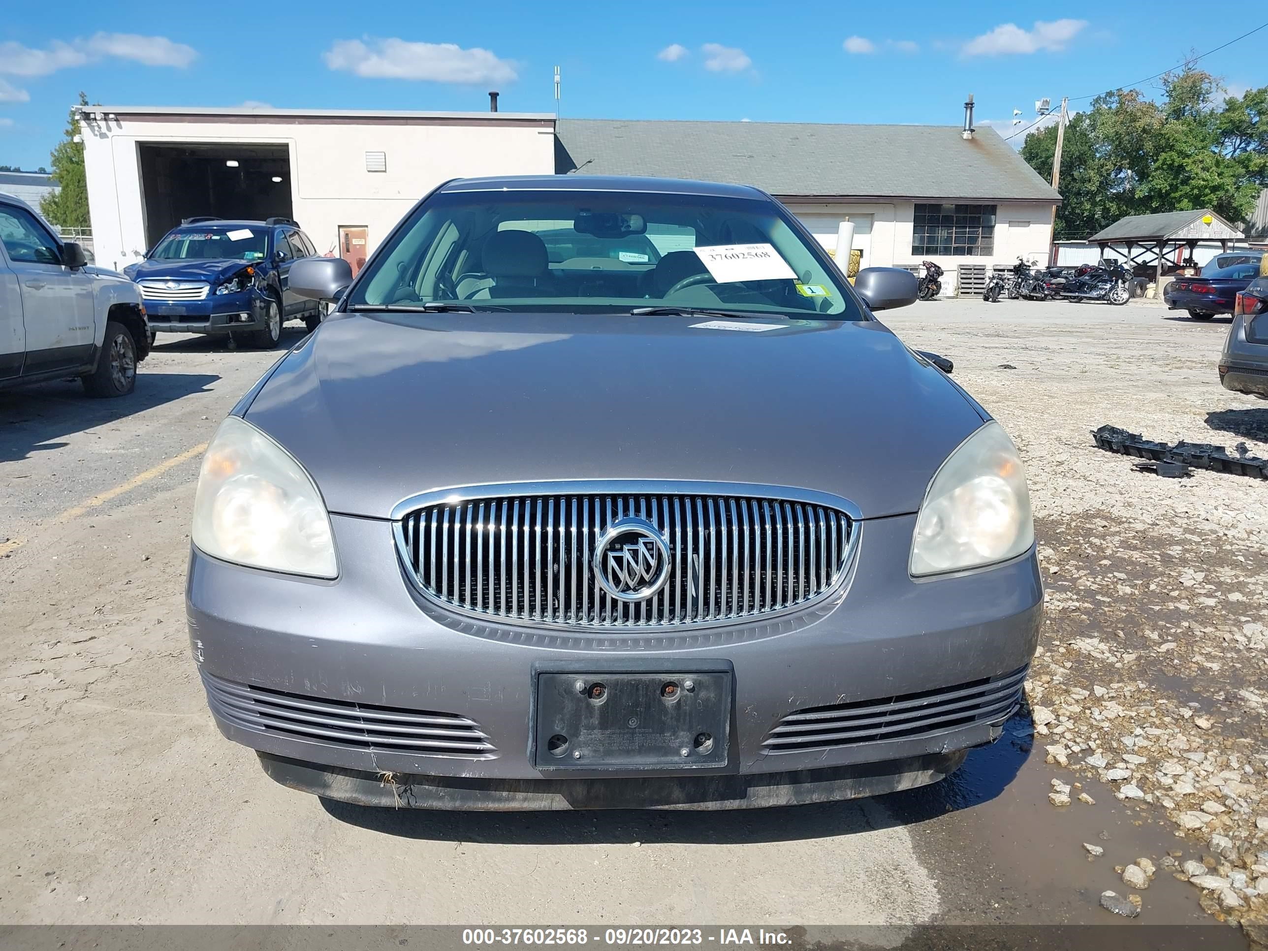 Photo 12 VIN: 1G4HP57287U100655 - BUICK LUCERNE 