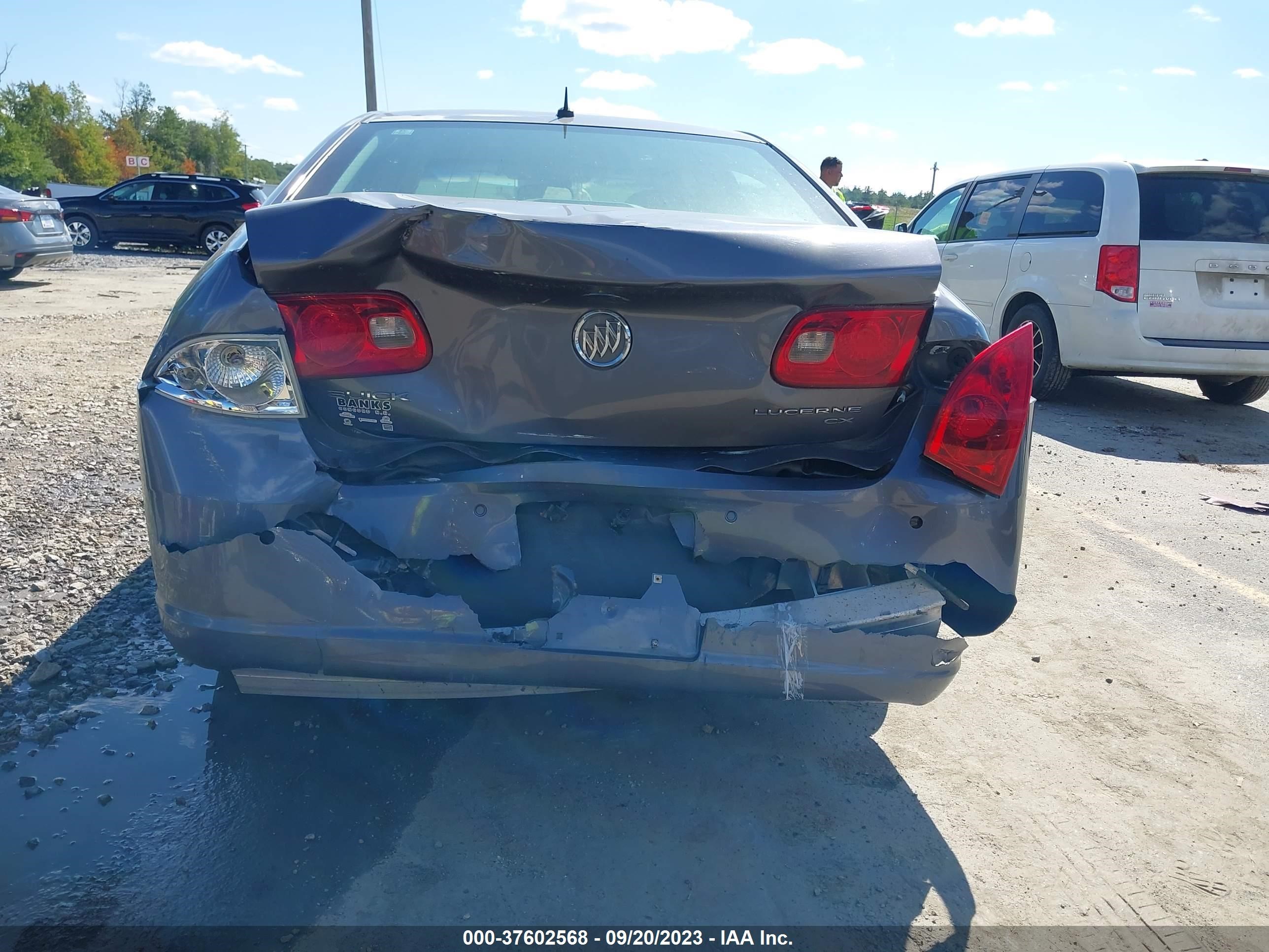 Photo 16 VIN: 1G4HP57287U100655 - BUICK LUCERNE 