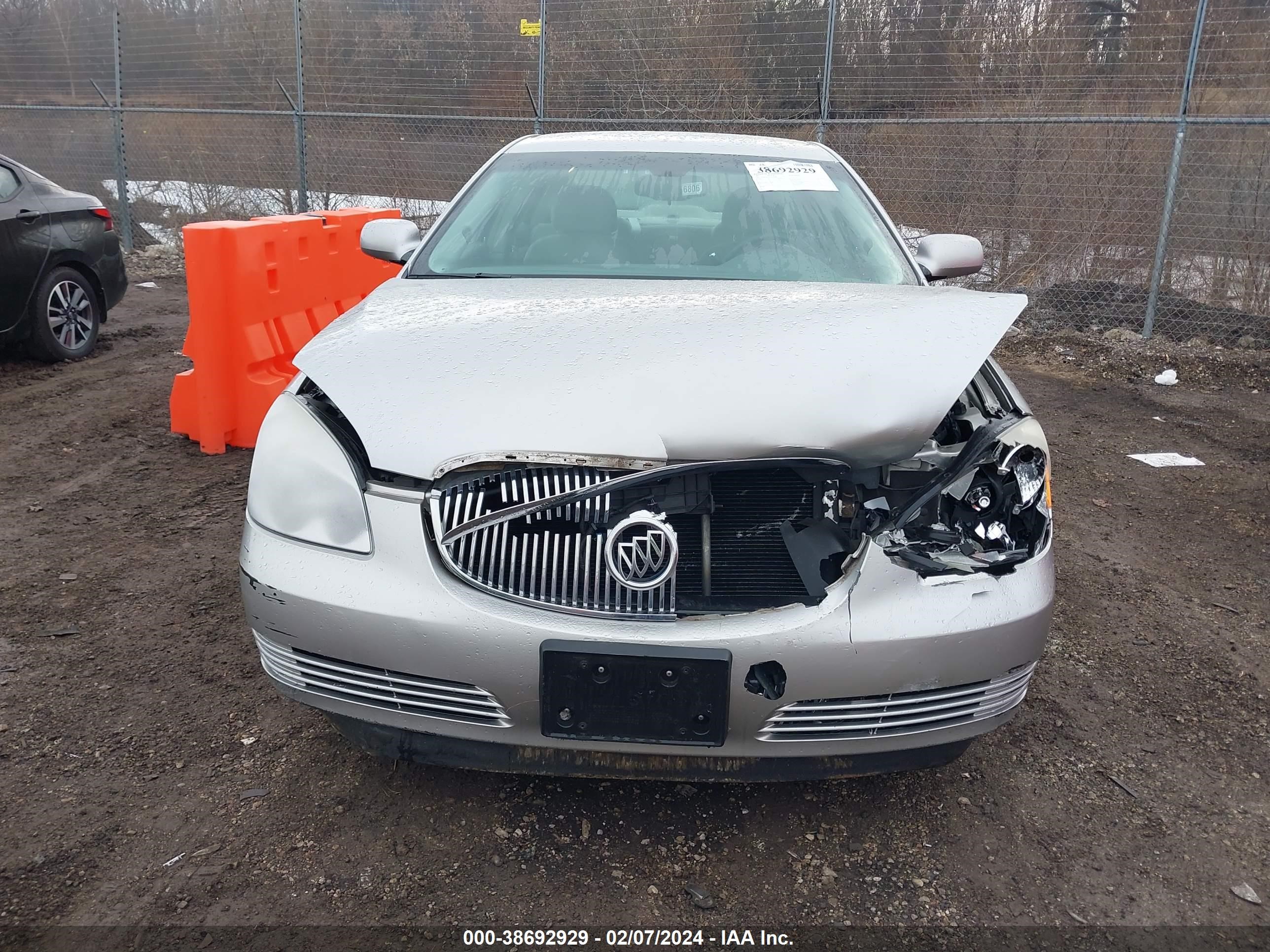 Photo 11 VIN: 1G4HP572X7U217086 - BUICK LUCERNE 