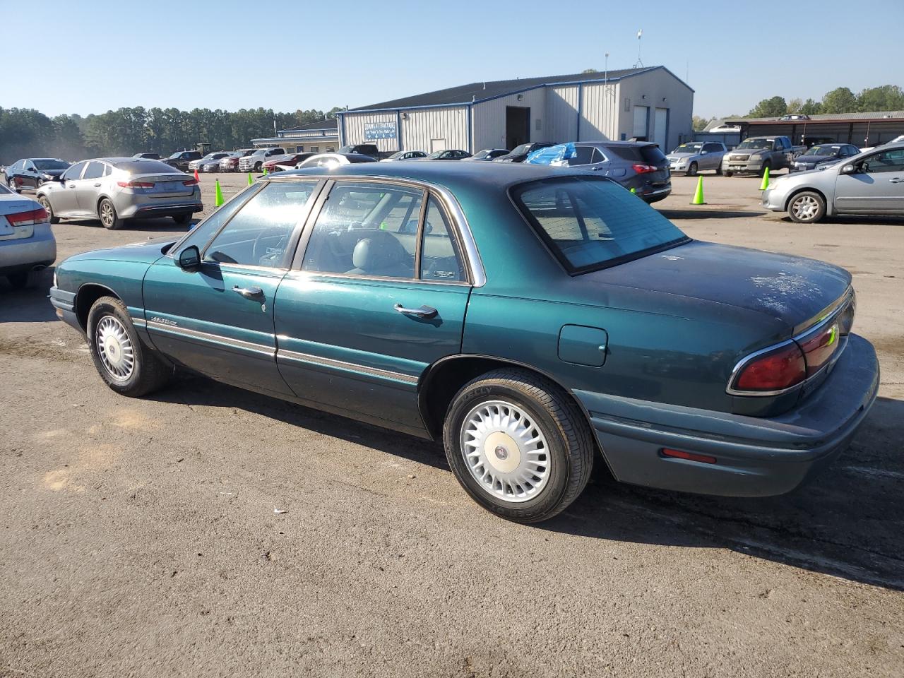 Photo 1 VIN: 1G4HR52K2WH426055 - BUICK LESABRE 