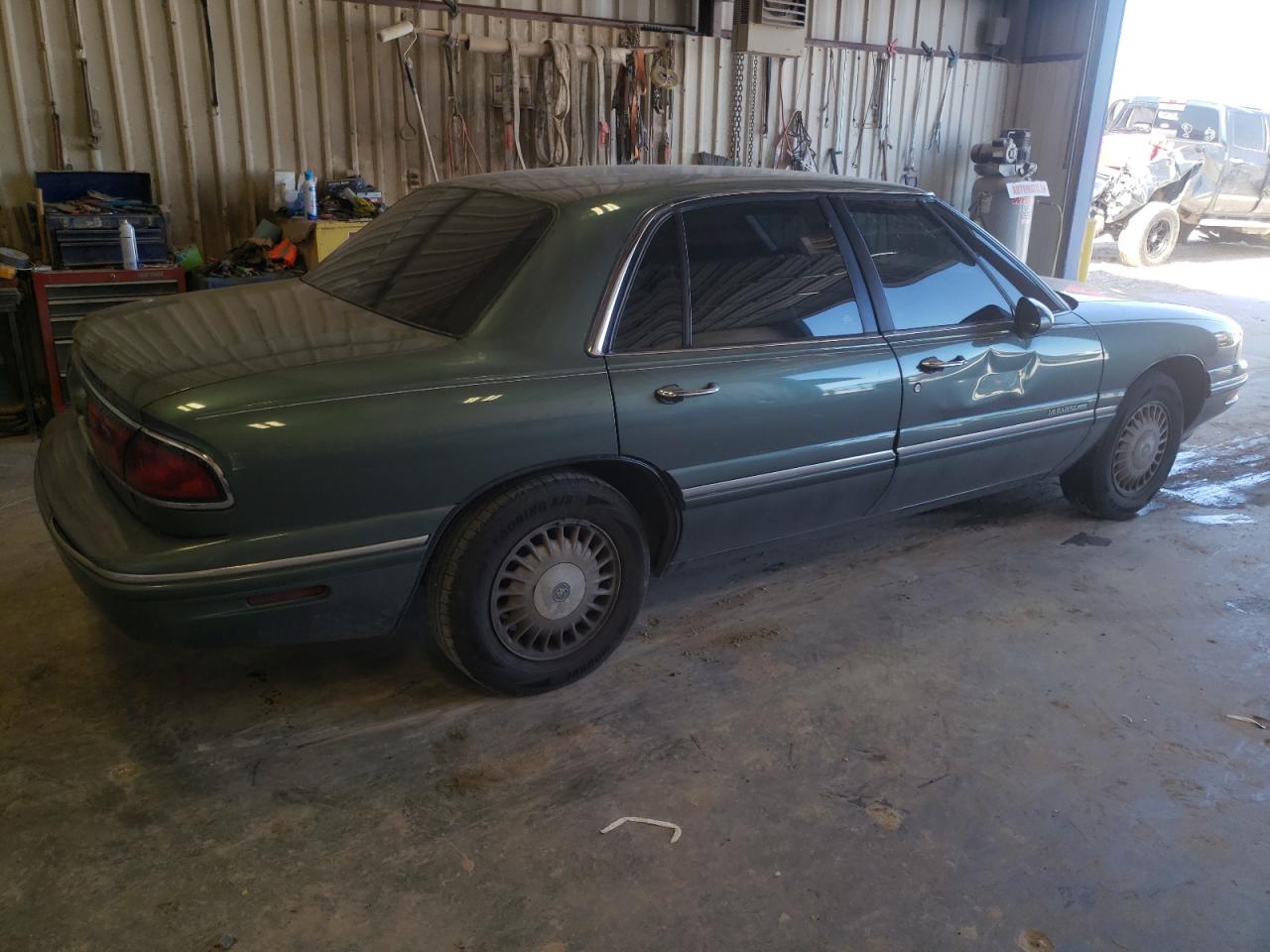 Photo 2 VIN: 1G4HR52K2XH475094 - BUICK LESABRE 