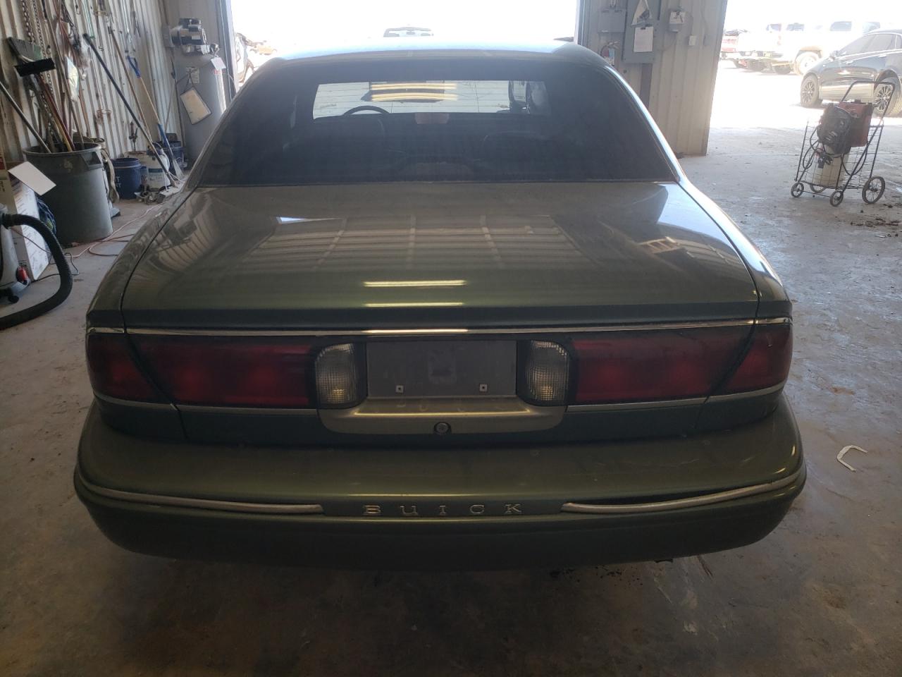 Photo 5 VIN: 1G4HR52K2XH475094 - BUICK LESABRE 