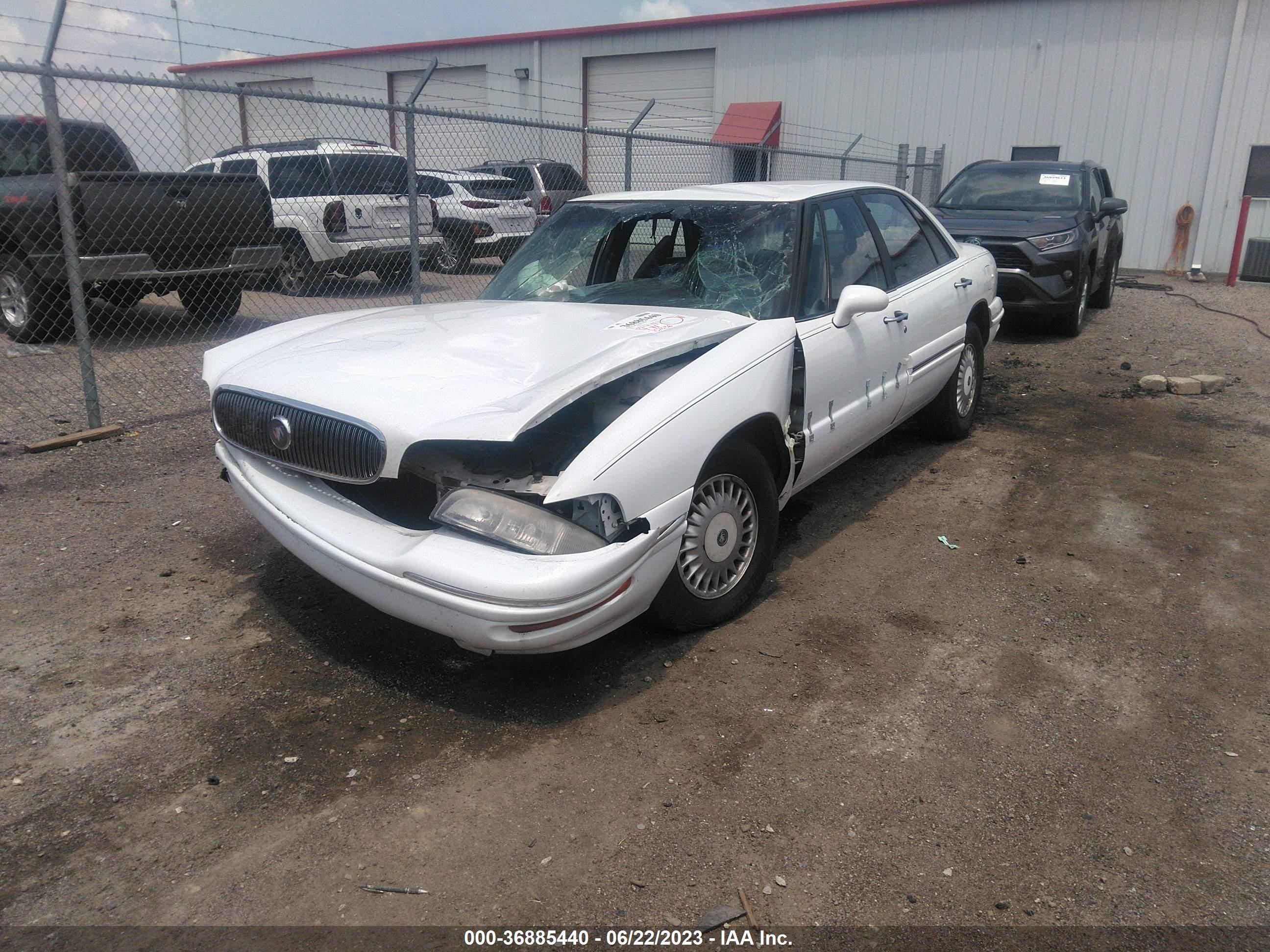 Photo 1 VIN: 1G4HR52K4XH427211 - BUICK LESABRE 