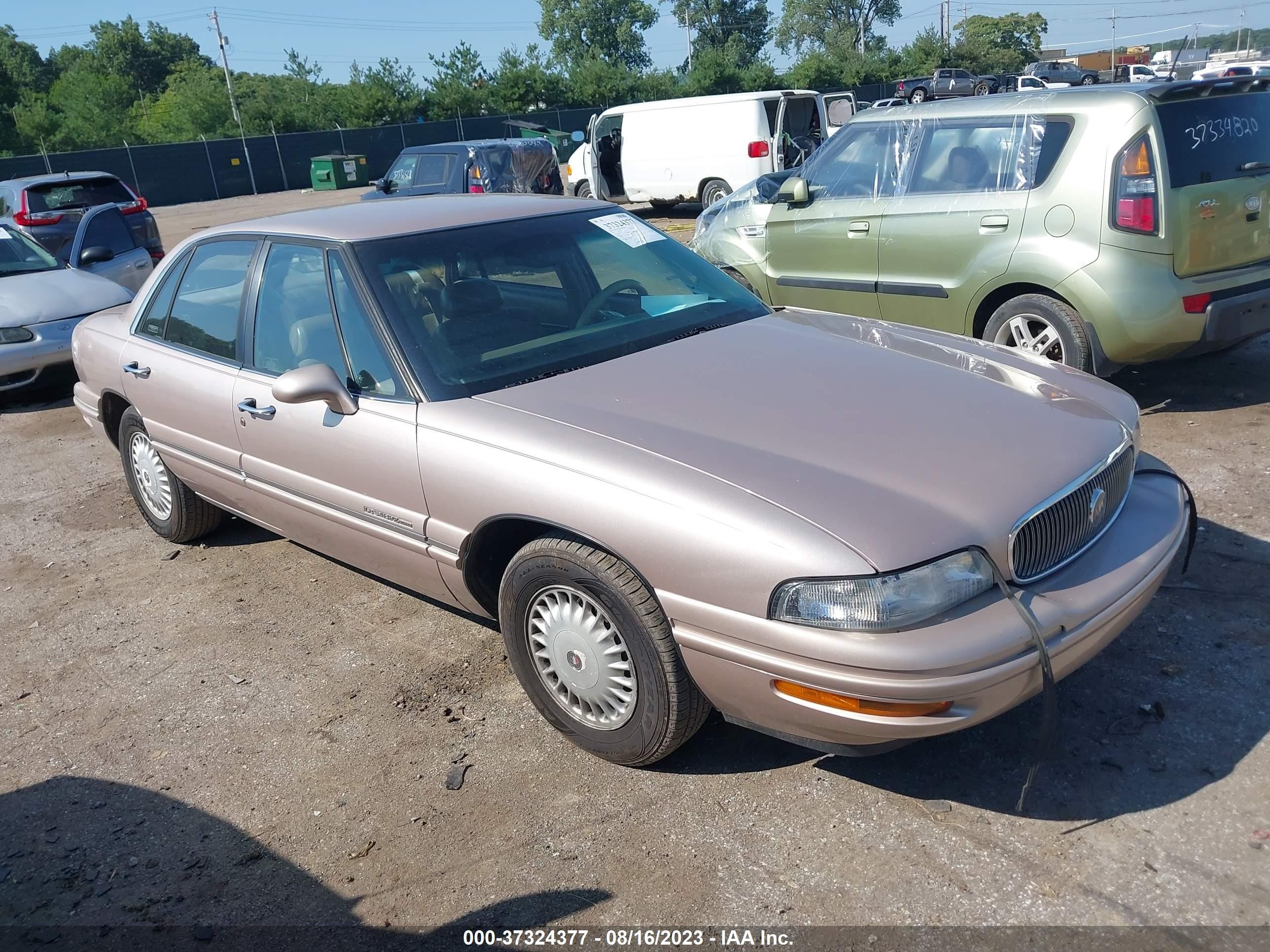 Photo 12 VIN: 1G4HR52K5XH420252 - BUICK LESABRE 