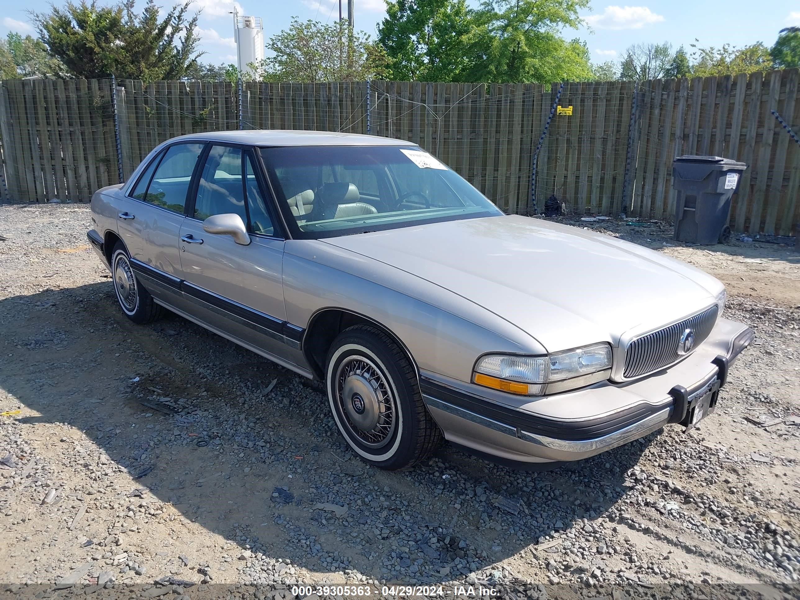 Photo 0 VIN: 1G4HR52K9TH422810 - BUICK LESABRE 