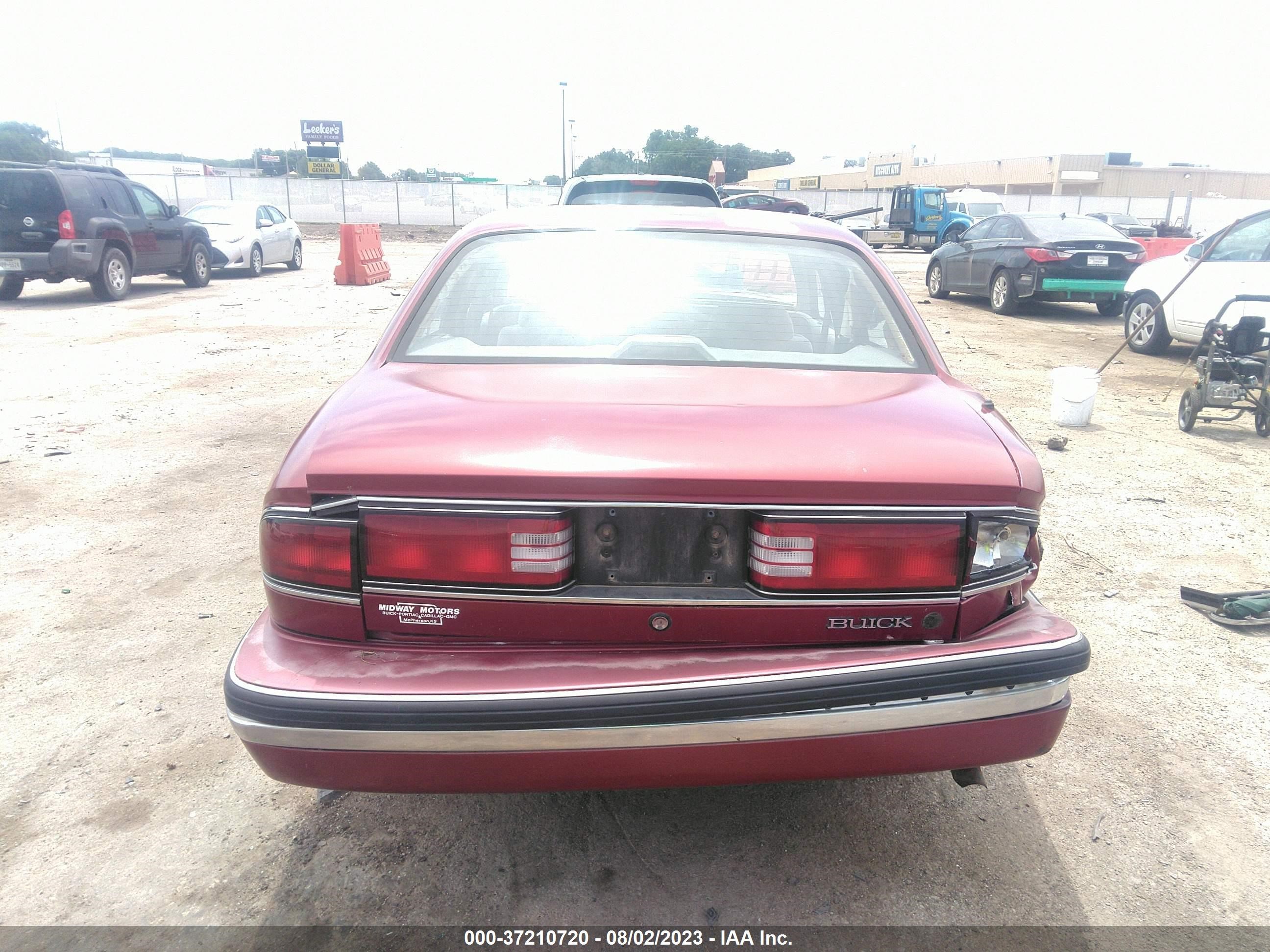 Photo 15 VIN: 1G4HR53L5PH438645 - BUICK LESABRE 