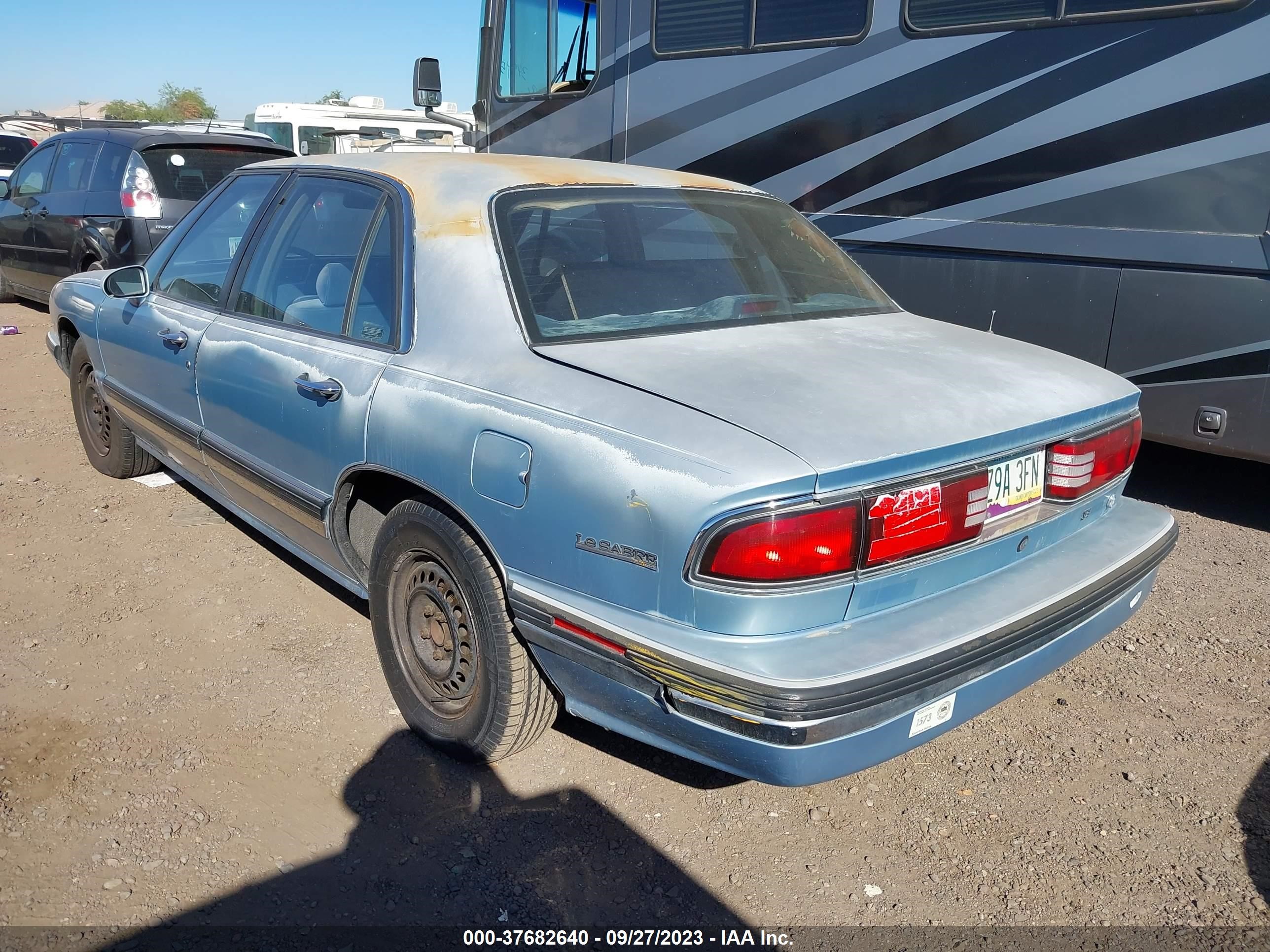 Photo 2 VIN: 1G4HR53L6NH439154 - BUICK LESABRE 