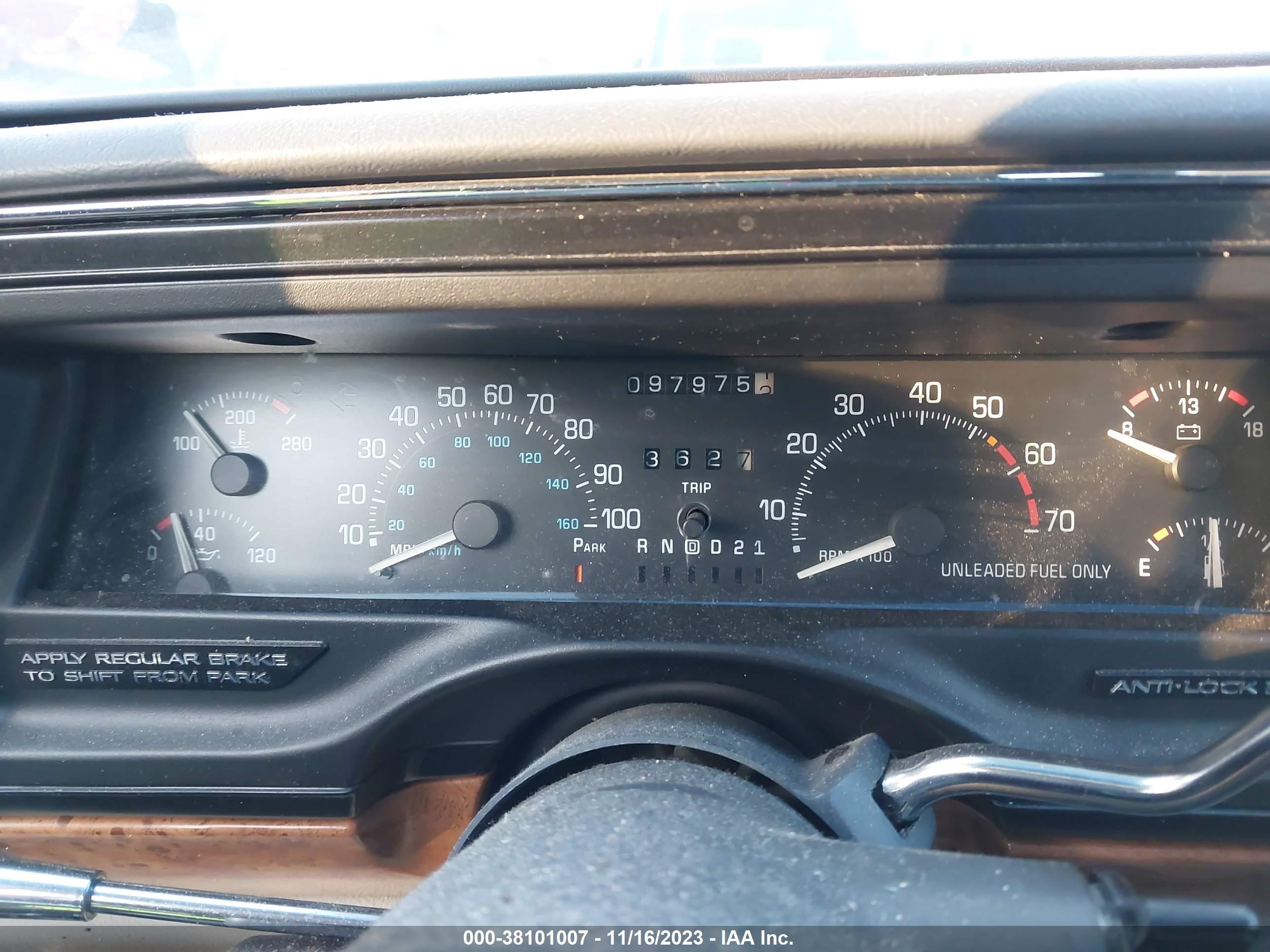 Photo 6 VIN: 1G4HR53L9NH453405 - BUICK LESABRE 