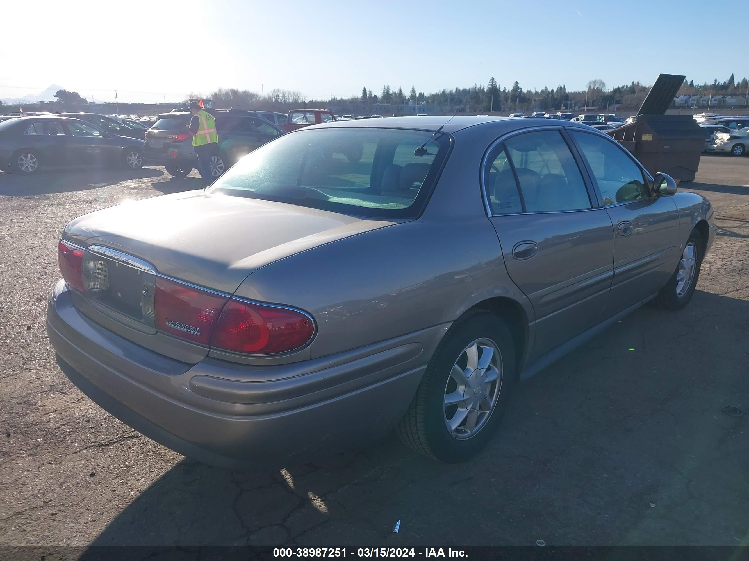 Photo 3 VIN: 1G4HR54K03U129978 - BUICK LESABRE 