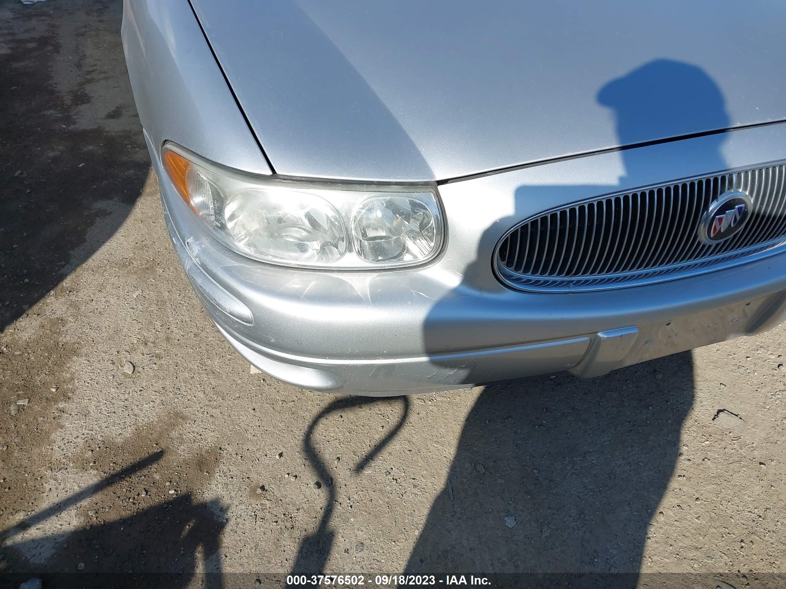 Photo 5 VIN: 1G4HR54K044131280 - BUICK LESABRE 