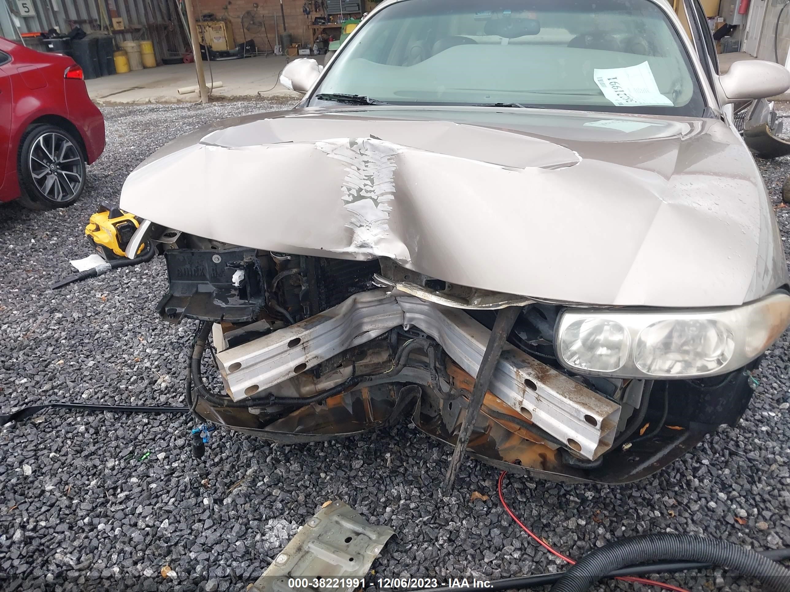 Photo 5 VIN: 1G4HR54K0YU271318 - BUICK LESABRE 