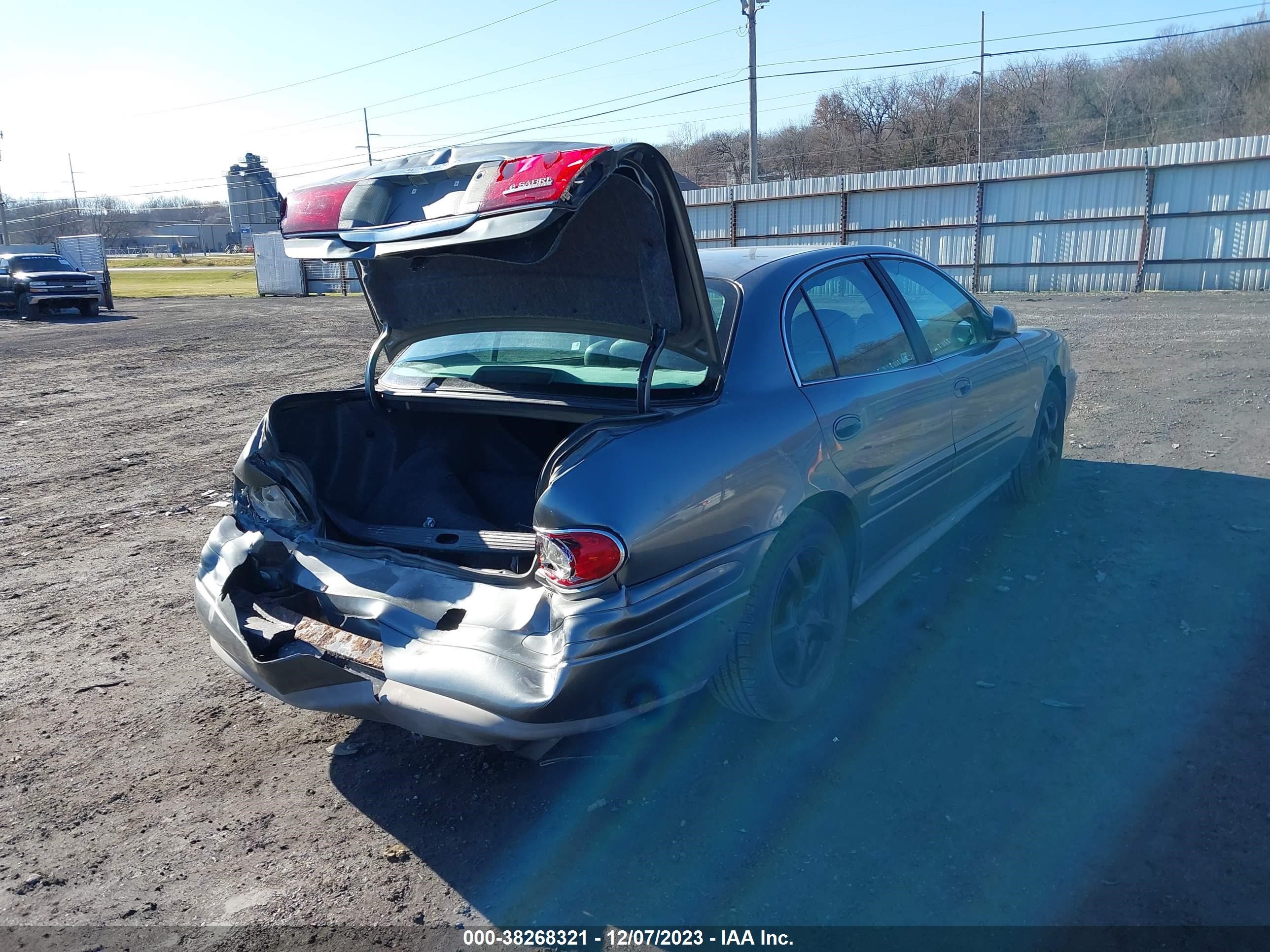 Photo 3 VIN: 1G4HR54K14U236846 - BUICK LESABRE 