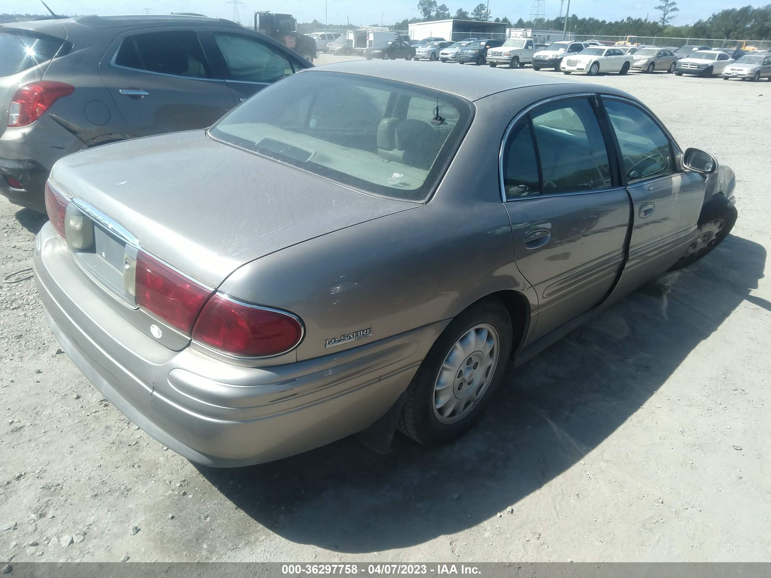 Photo 3 VIN: 1G4HR54K32U279436 - BUICK LESABRE 