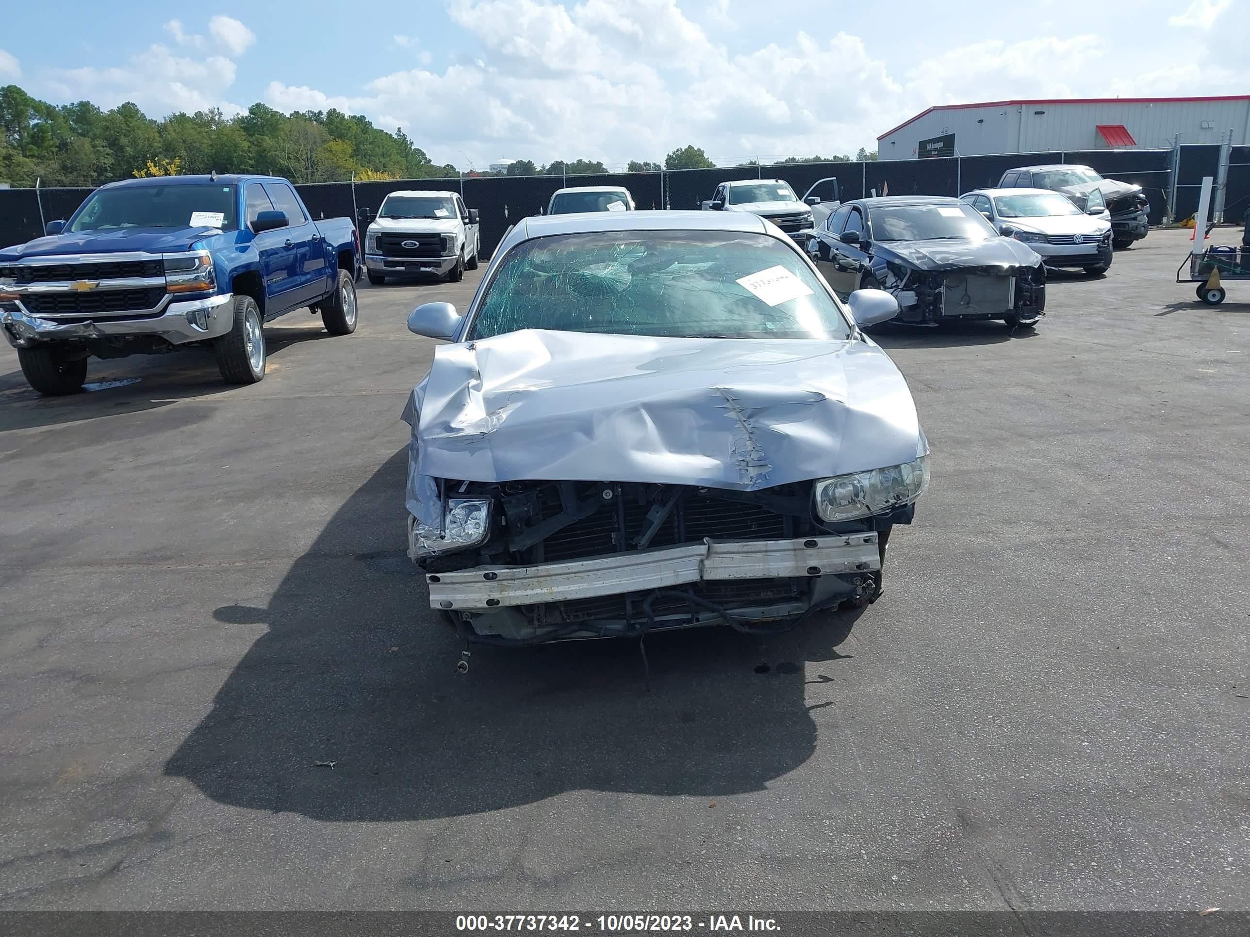 Photo 12 VIN: 1G4HR54K35U135731 - BUICK LESABRE 