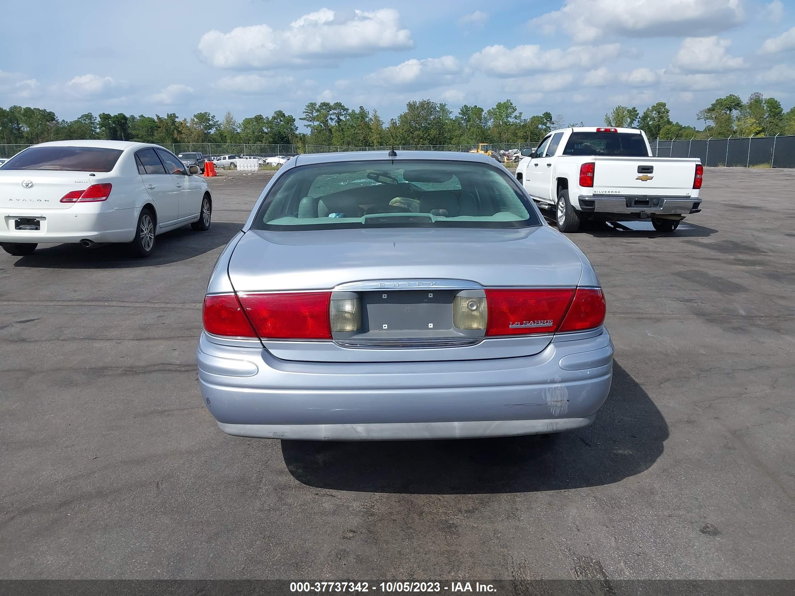 Photo 16 VIN: 1G4HR54K35U135731 - BUICK LESABRE 