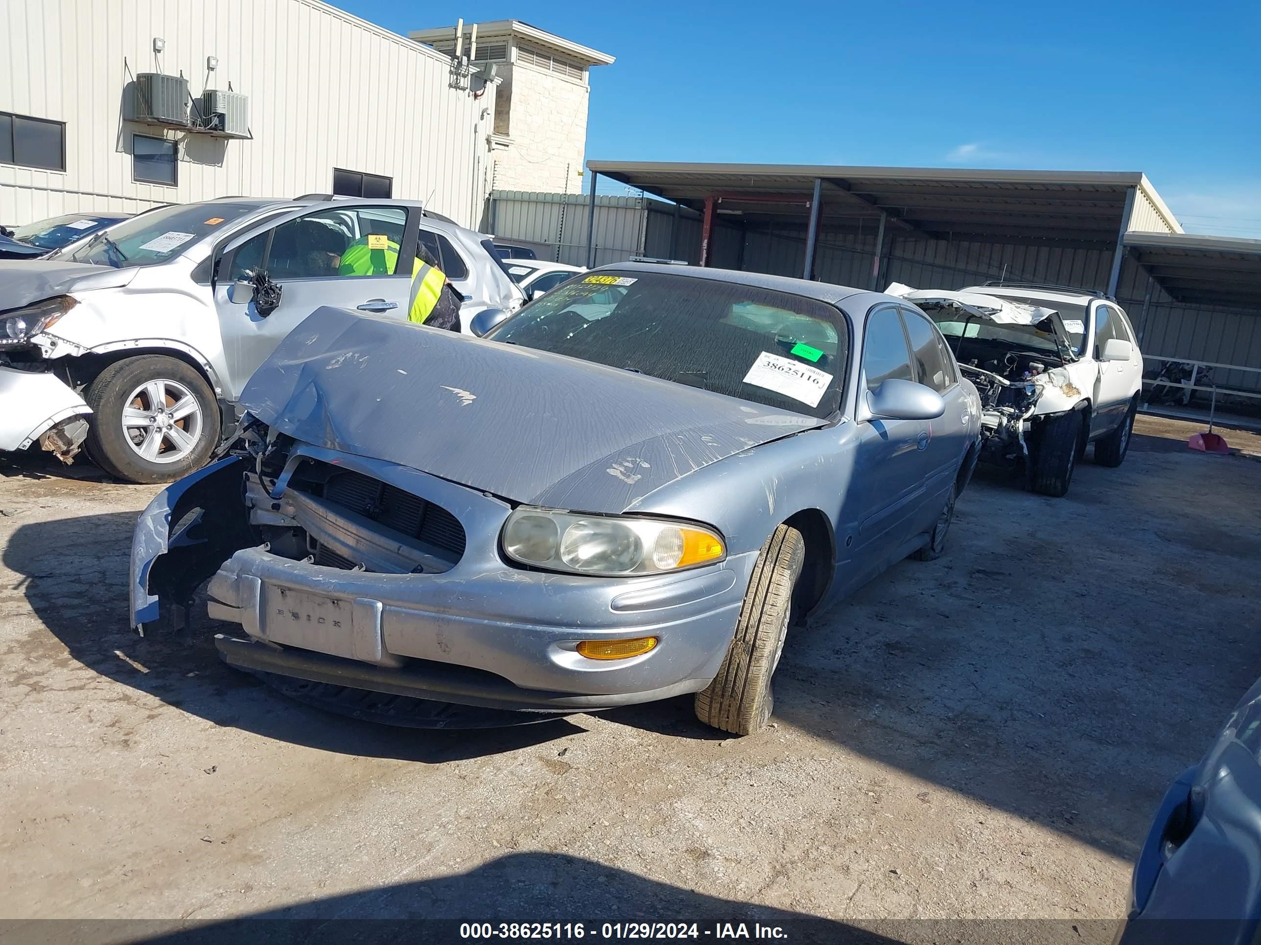 Photo 1 VIN: 1G4HR54K35U155445 - BUICK LESABRE 