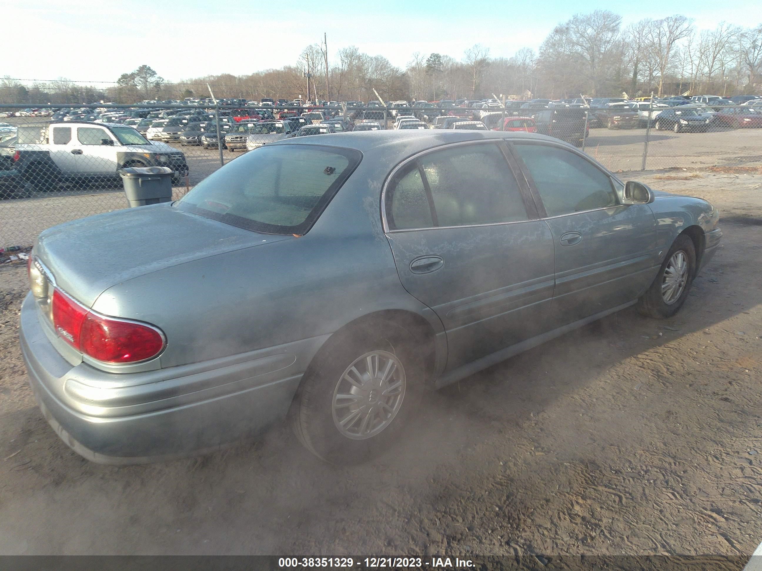 Photo 3 VIN: 1G4HR54K43U197118 - BUICK LESABRE 