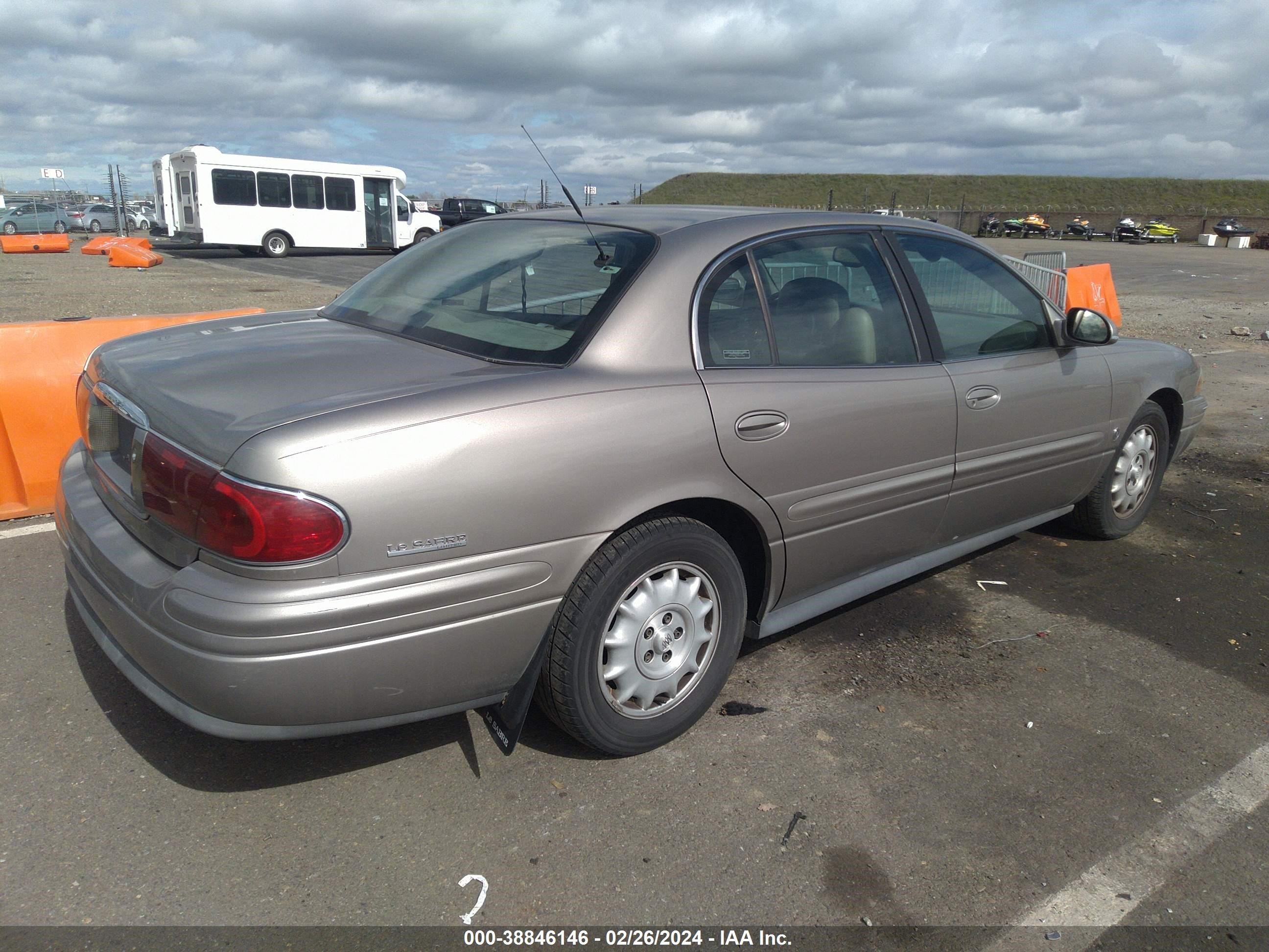 Photo 3 VIN: 1G4HR54K51U117323 - BUICK LESABRE 