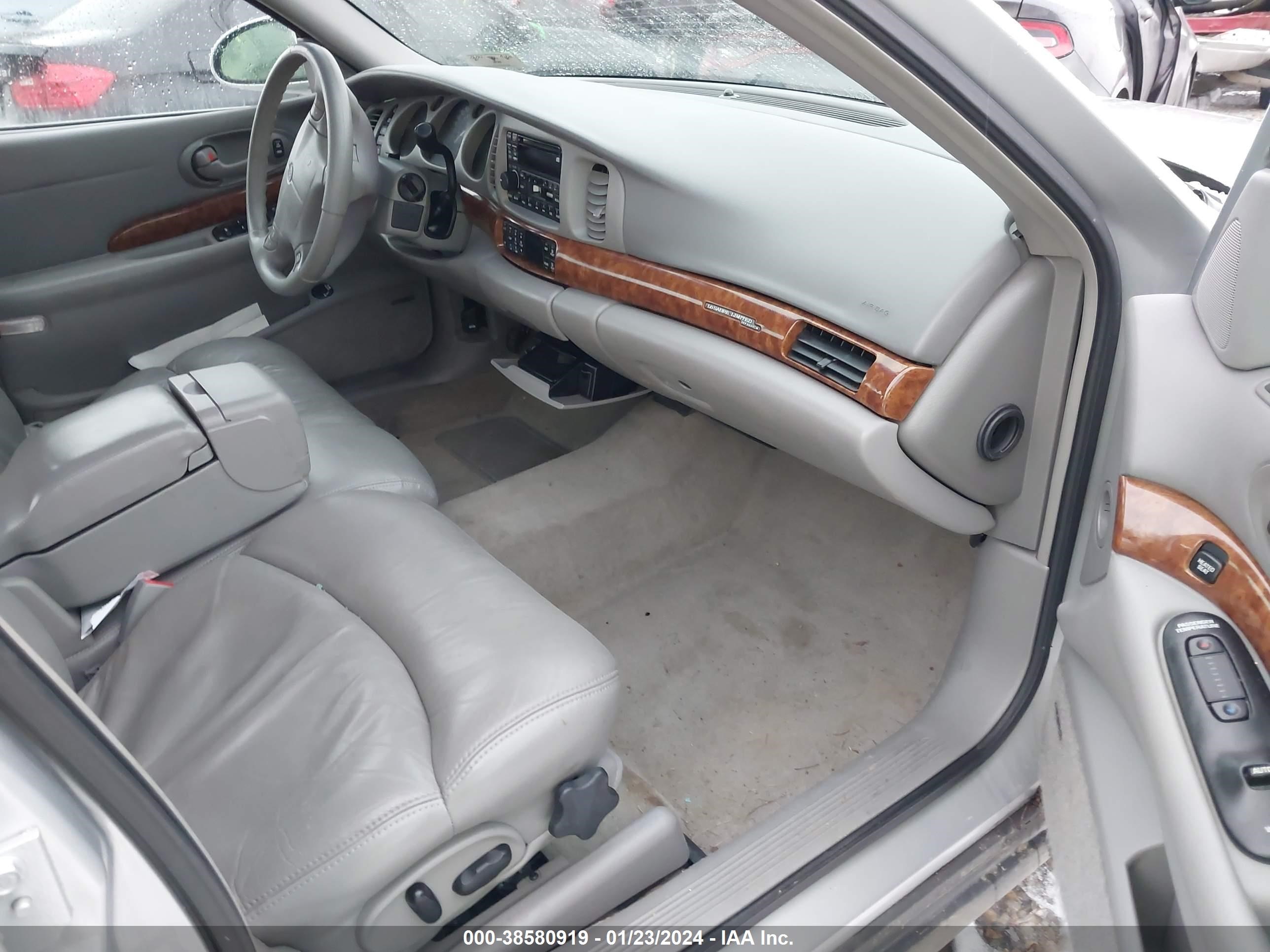 Photo 4 VIN: 1G4HR54K51U119556 - BUICK LESABRE 