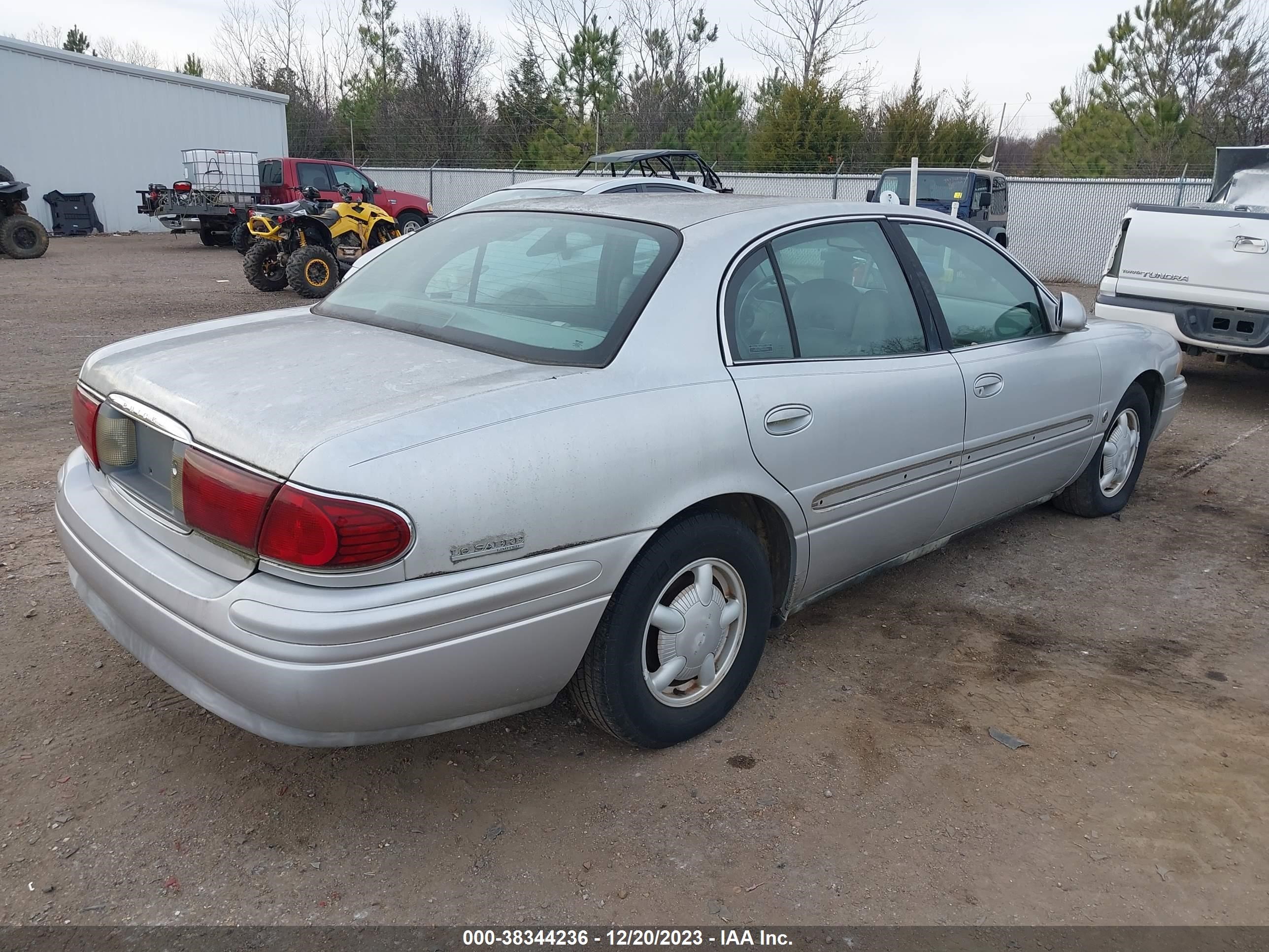 Photo 3 VIN: 1G4HR54K6YU102548 - BUICK LESABRE 