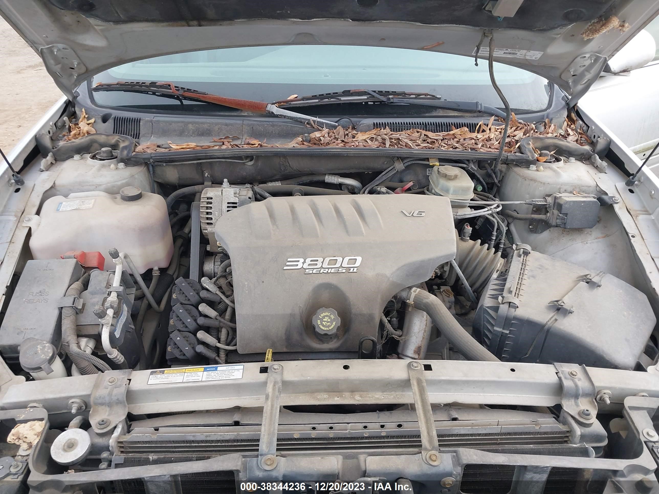 Photo 9 VIN: 1G4HR54K6YU102548 - BUICK LESABRE 