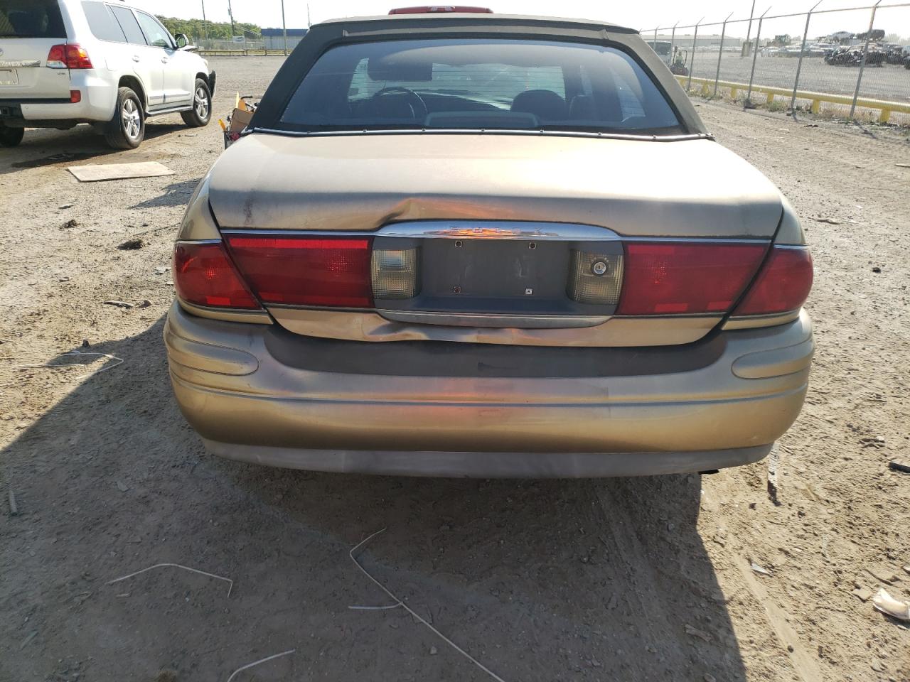 Photo 5 VIN: 1G4HR54K6YU122749 - BUICK LESABRE 