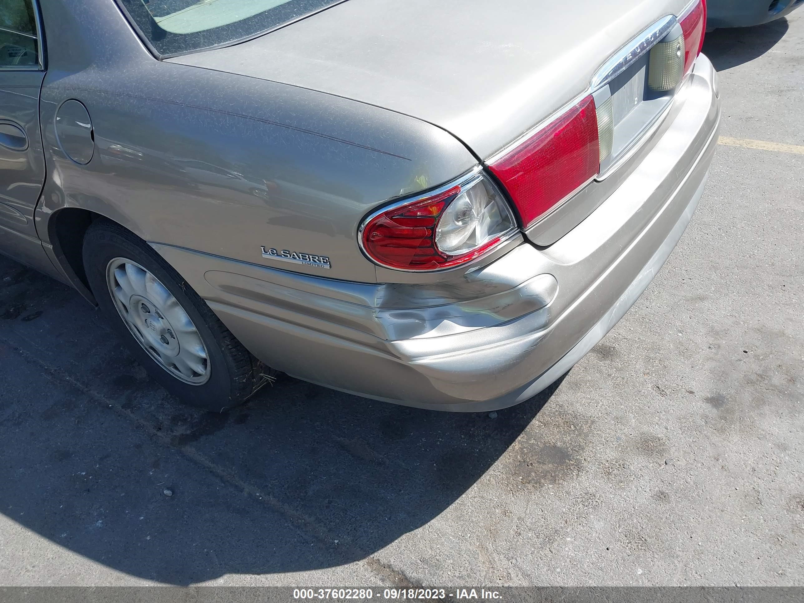 Photo 5 VIN: 1G4HR54K6YU126199 - BUICK LESABRE 