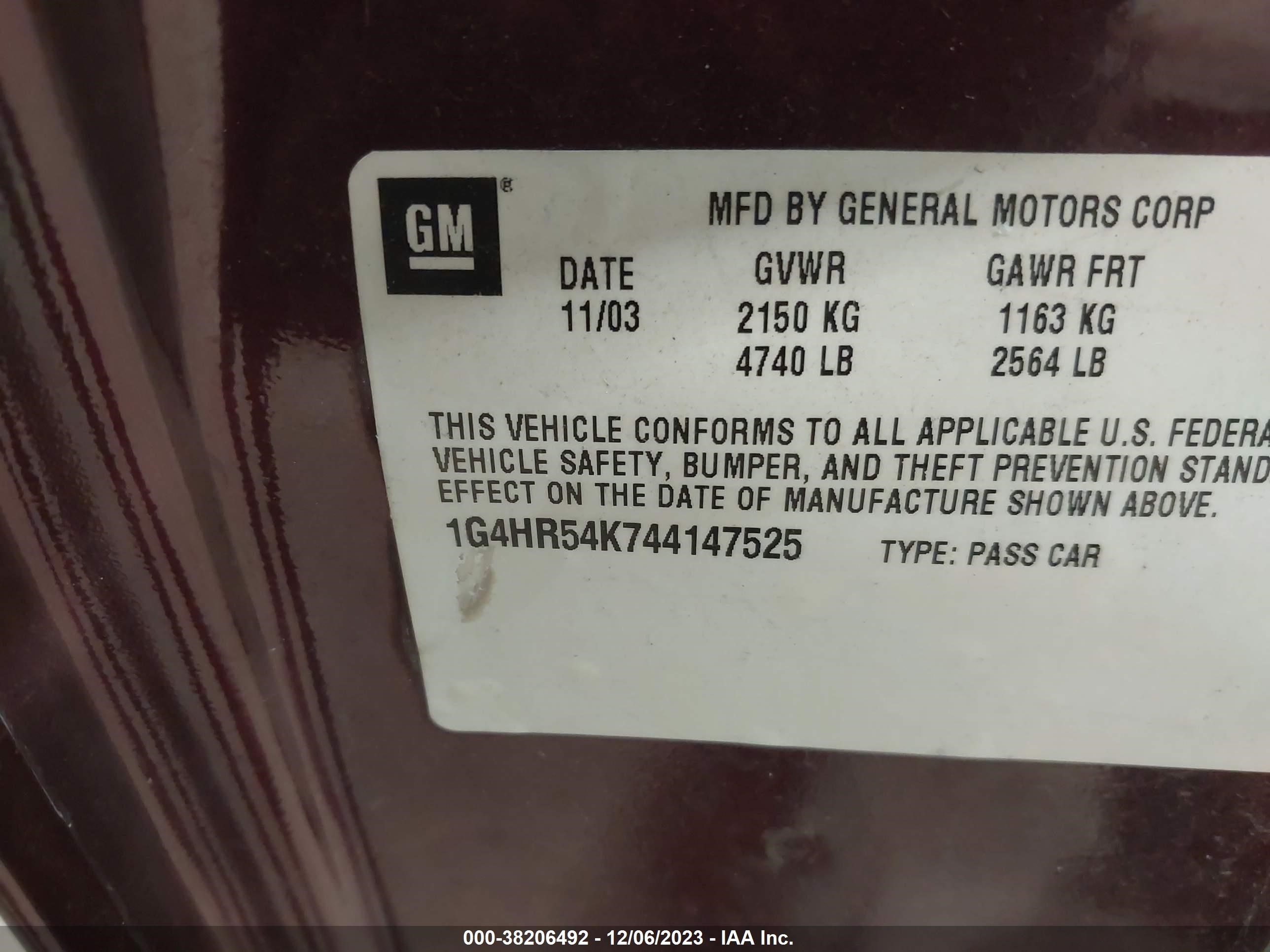 Photo 8 VIN: 1G4HR54K744147525 - BUICK LESABRE 