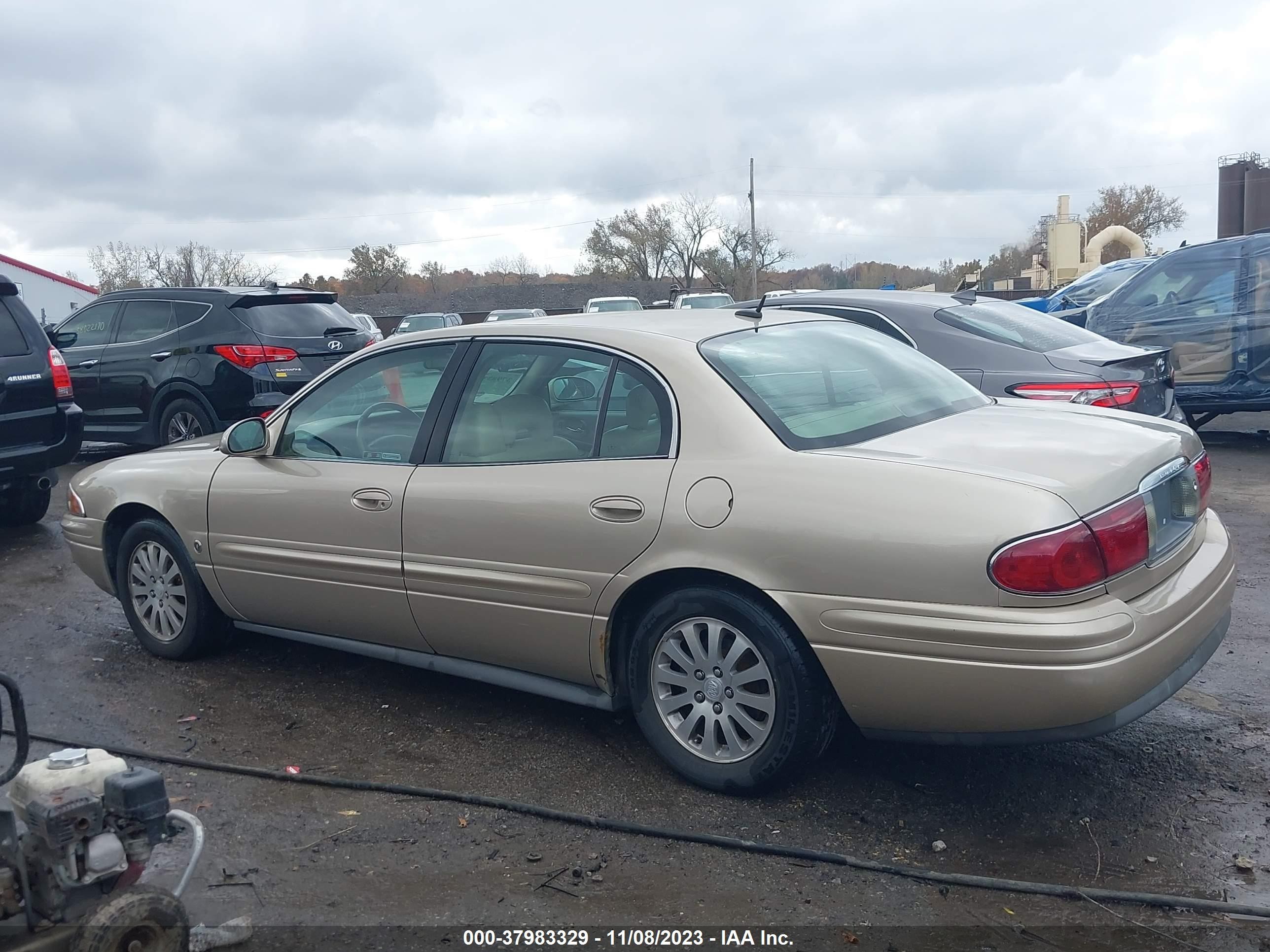 Photo 13 VIN: 1G4HR54K75U133691 - BUICK LESABRE 