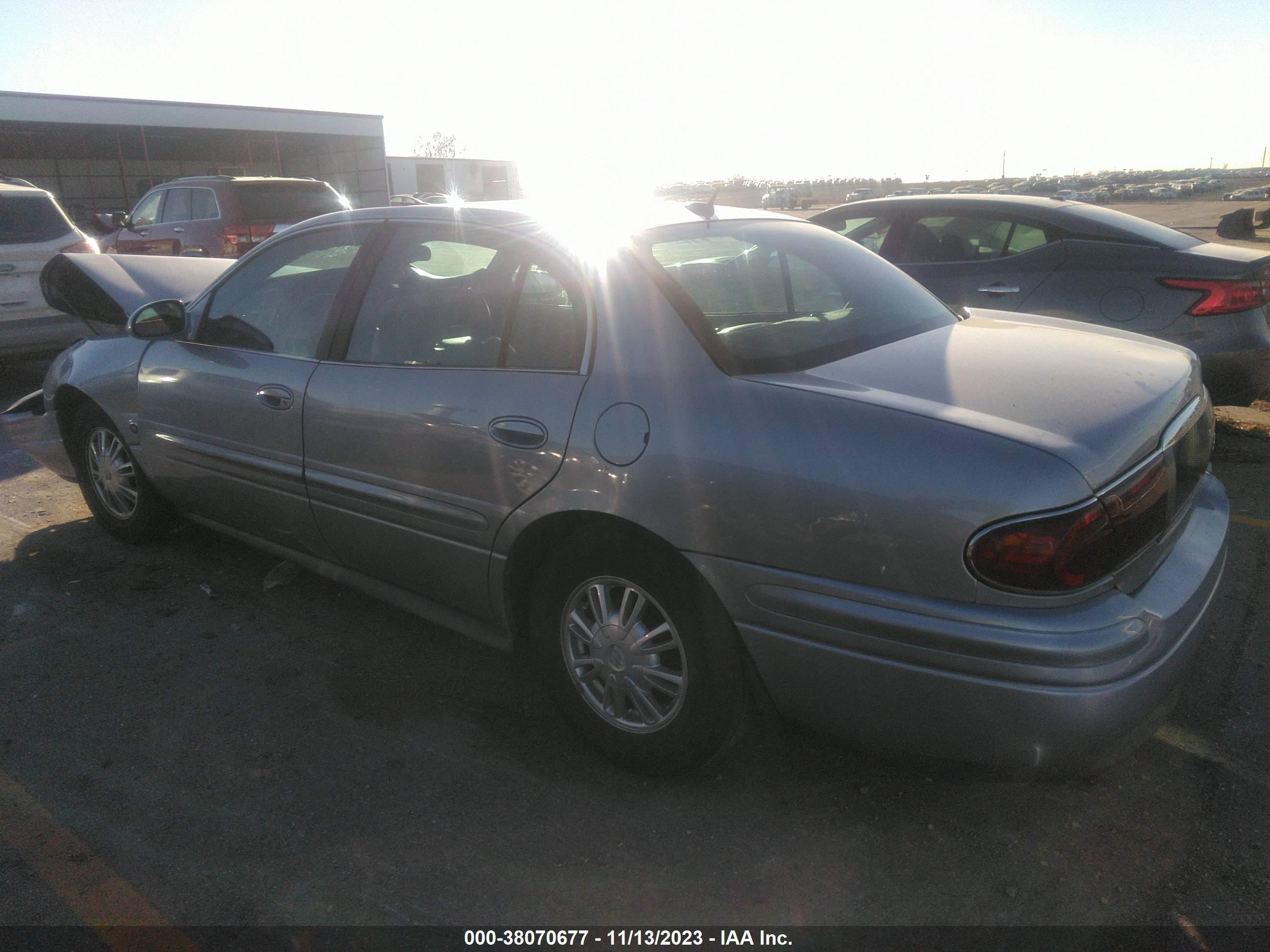 Photo 2 VIN: 1G4HR54K85U106791 - BUICK LESABRE 