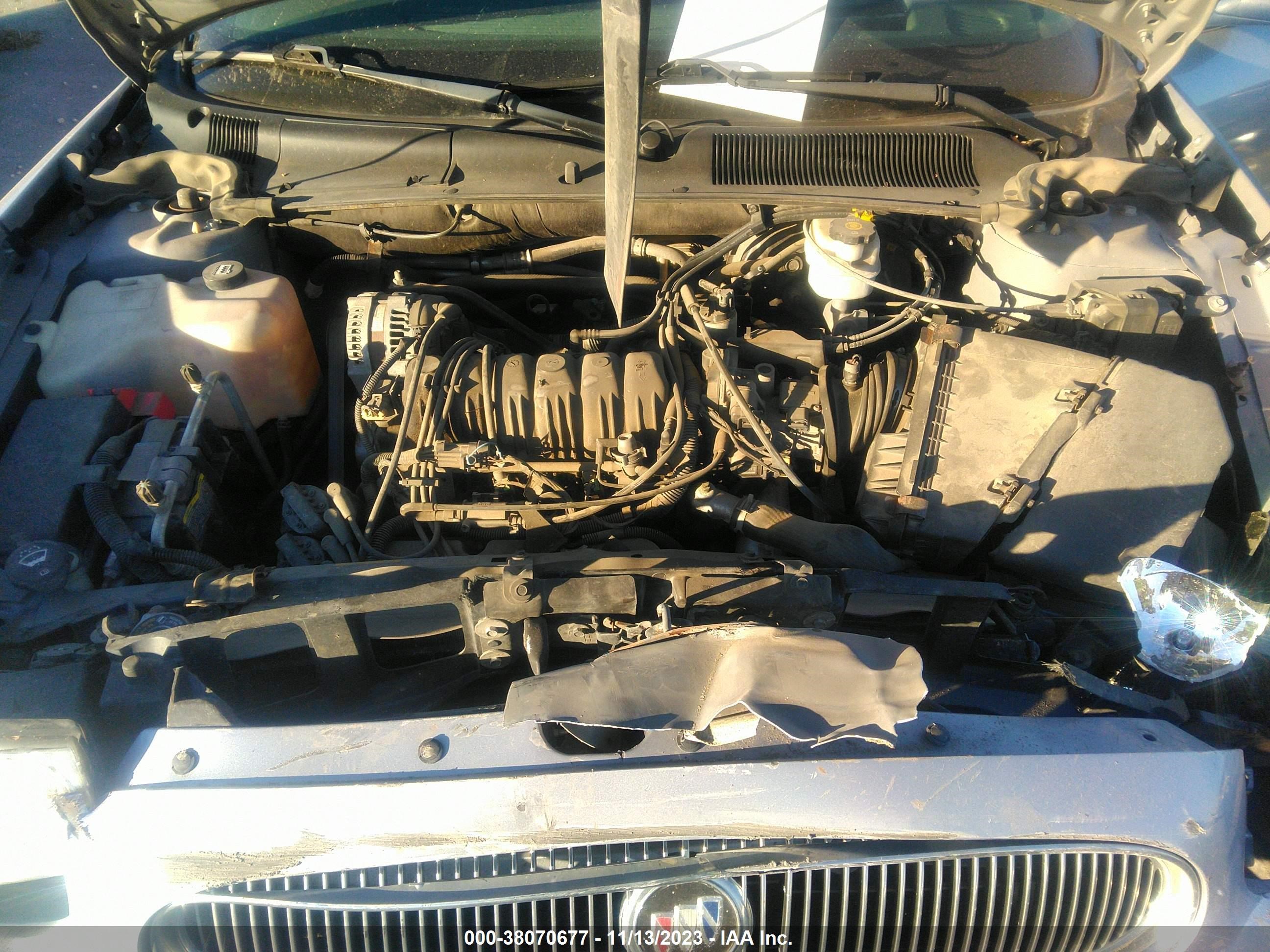 Photo 9 VIN: 1G4HR54K85U106791 - BUICK LESABRE 