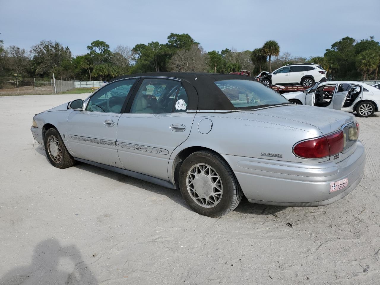 Photo 1 VIN: 1G4HR54K92U176859 - BUICK LESABRE 