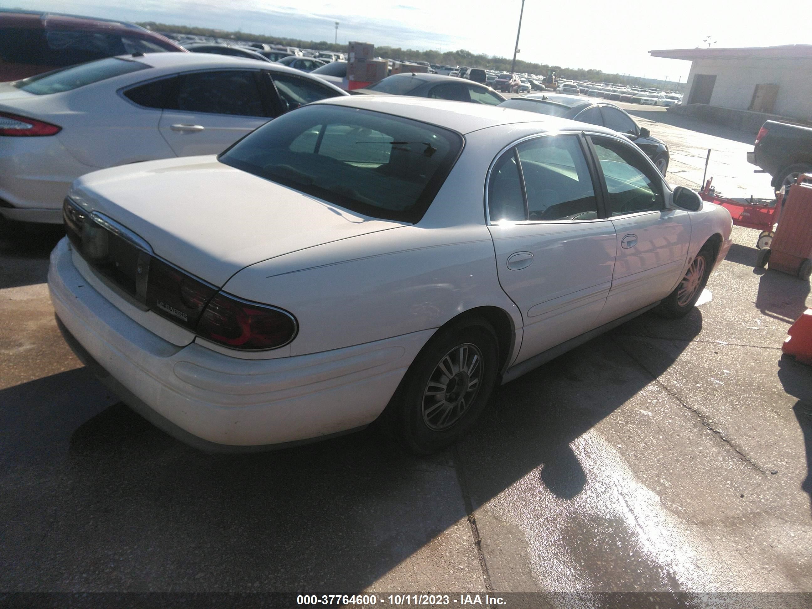 Photo 3 VIN: 1G4HR54K944127793 - BUICK LESABRE 