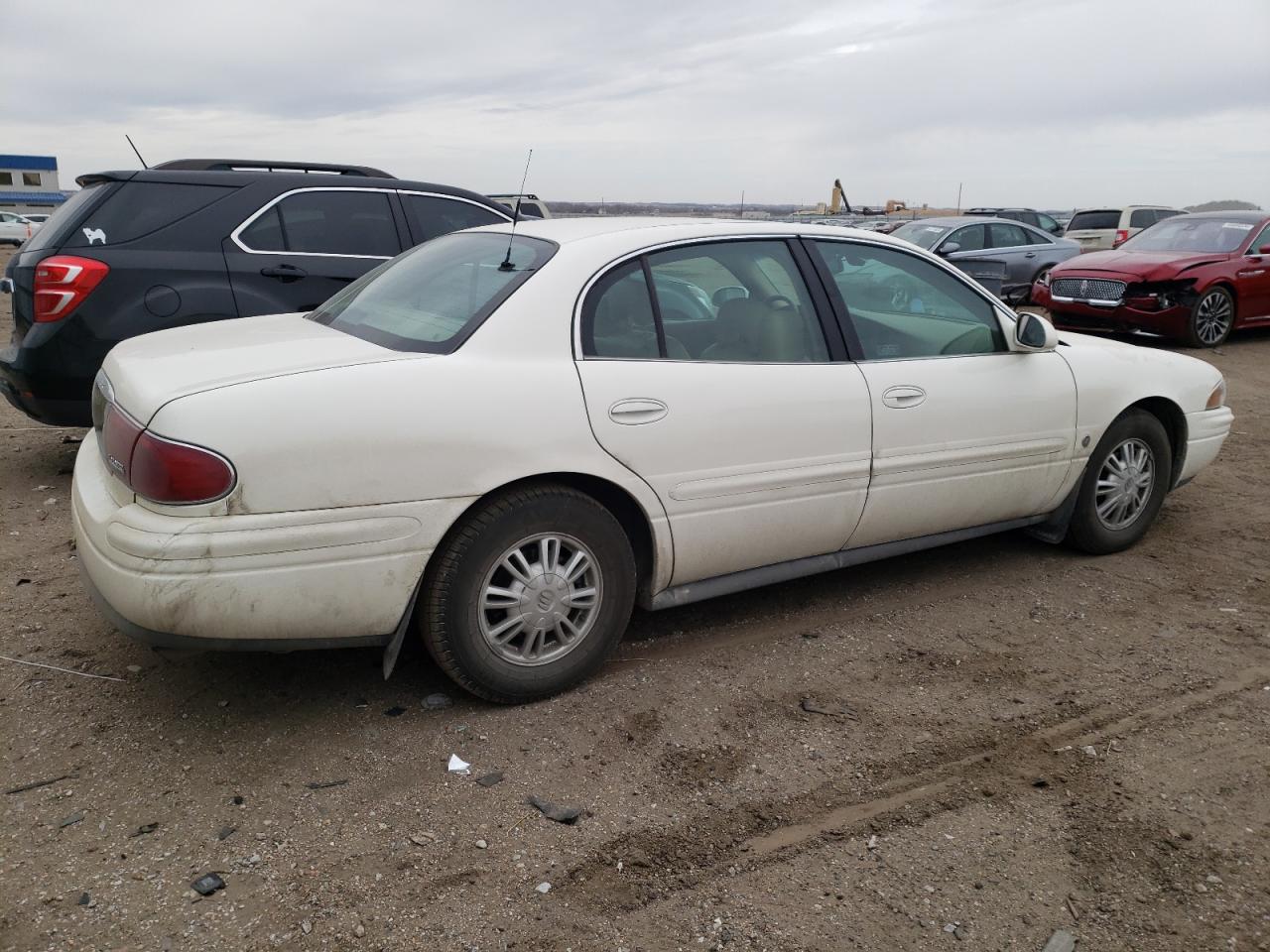 Photo 2 VIN: 1G4HR54K944135652 - BUICK LESABRE 